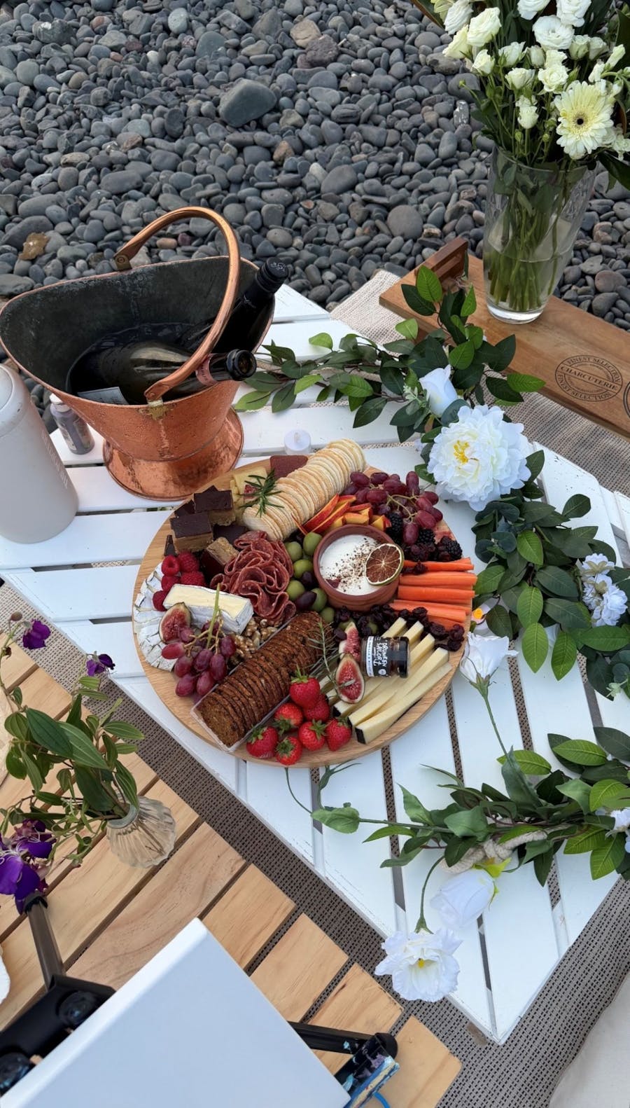 Local Produce, Luxury Experience, Grazing boards, Wine, Local food, Catering, Celebration