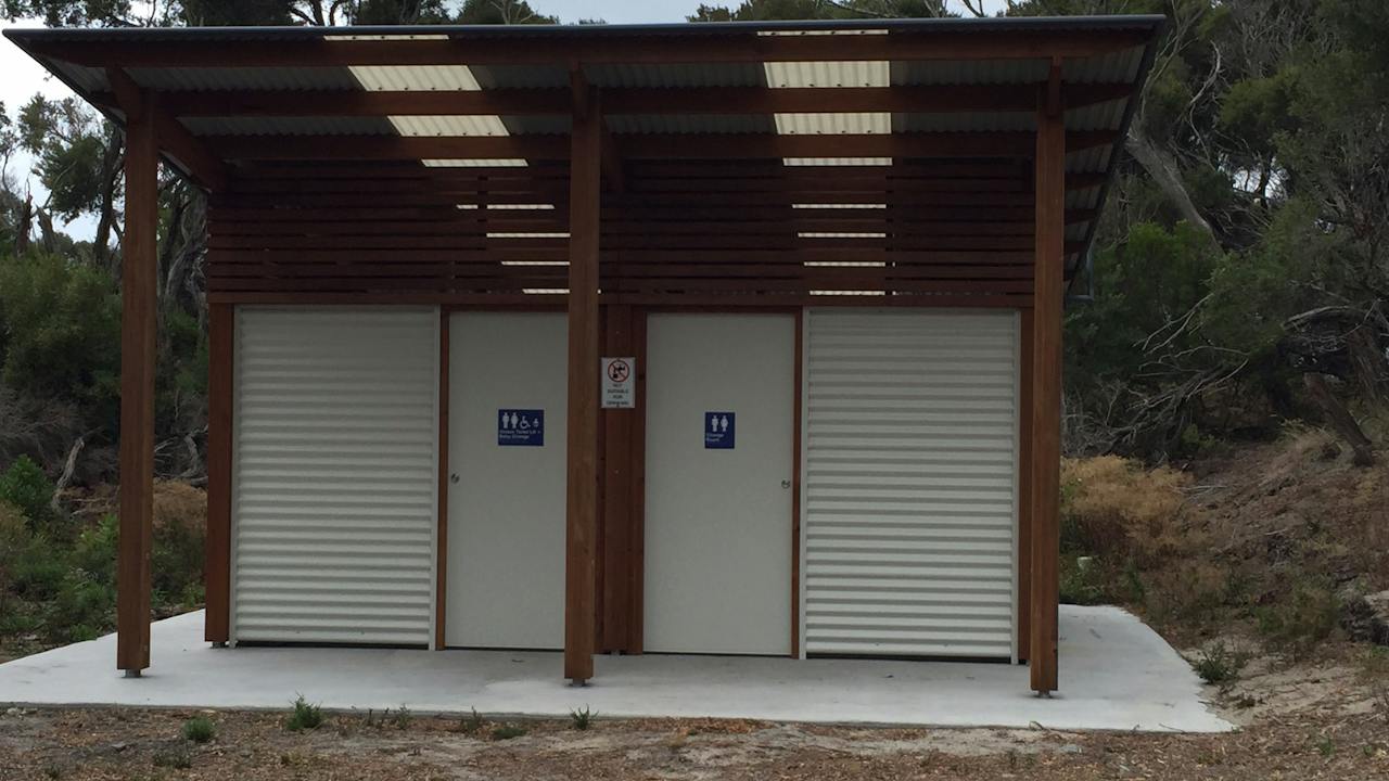 Toilet and shower facilities at Yellow Beach