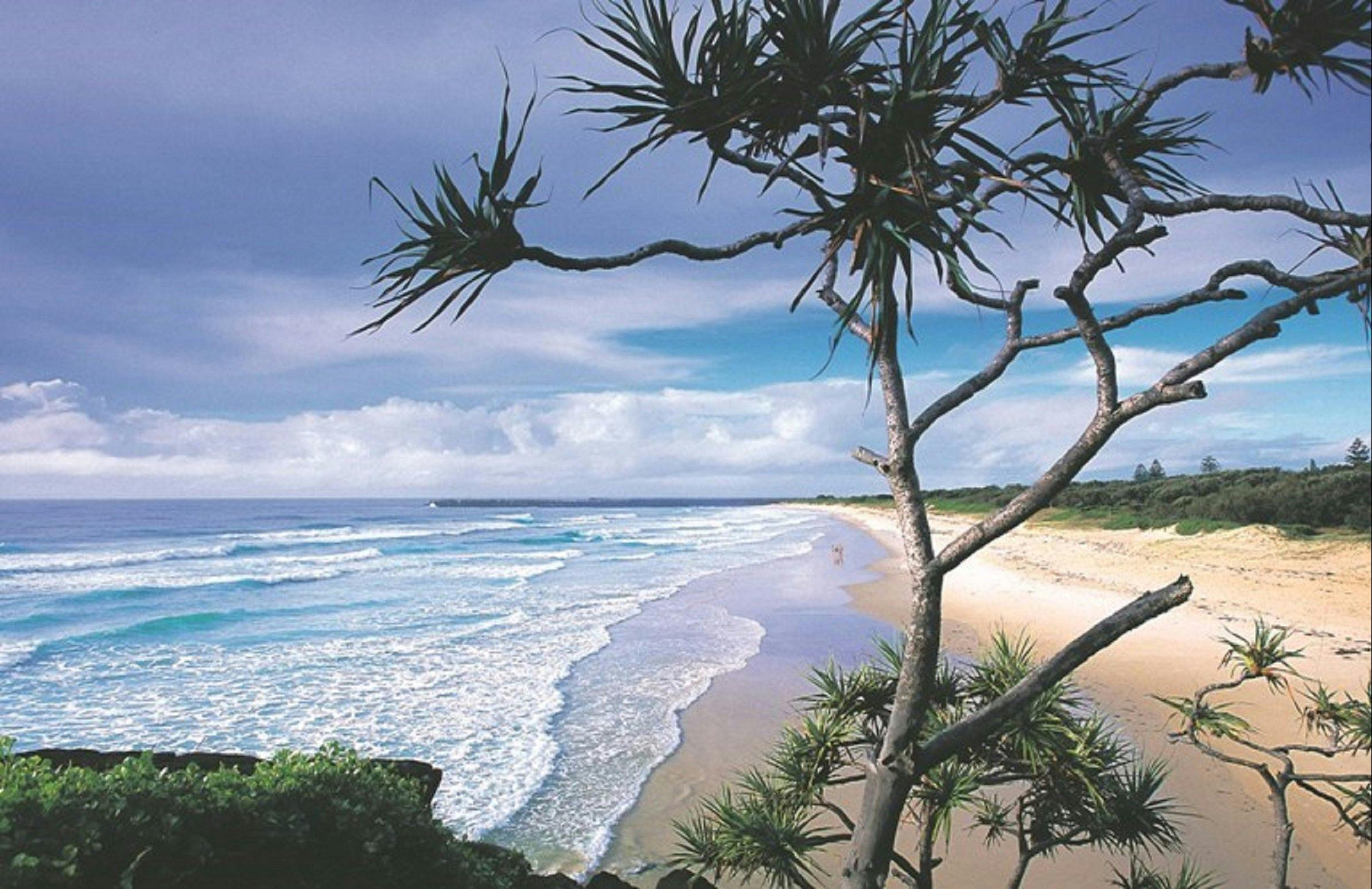 Lighthouse Beach Ballina NSW Holidays & Things to Do