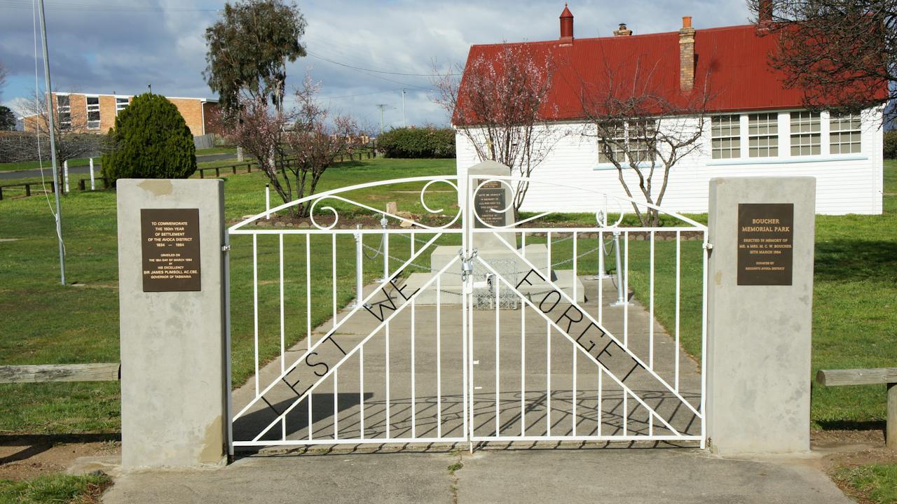 Avoca Memorial Gates