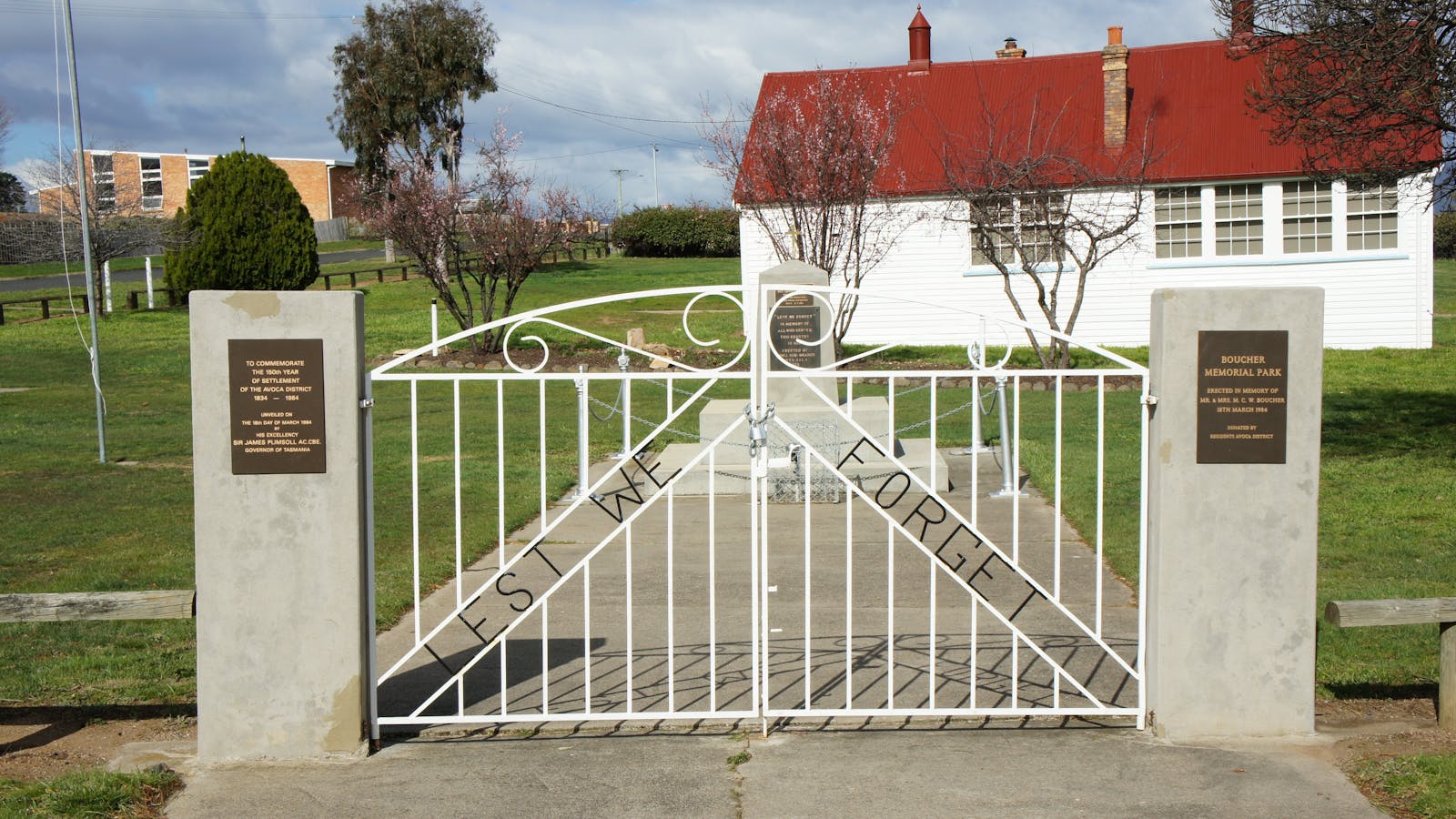 Avoca Memorial Gates
