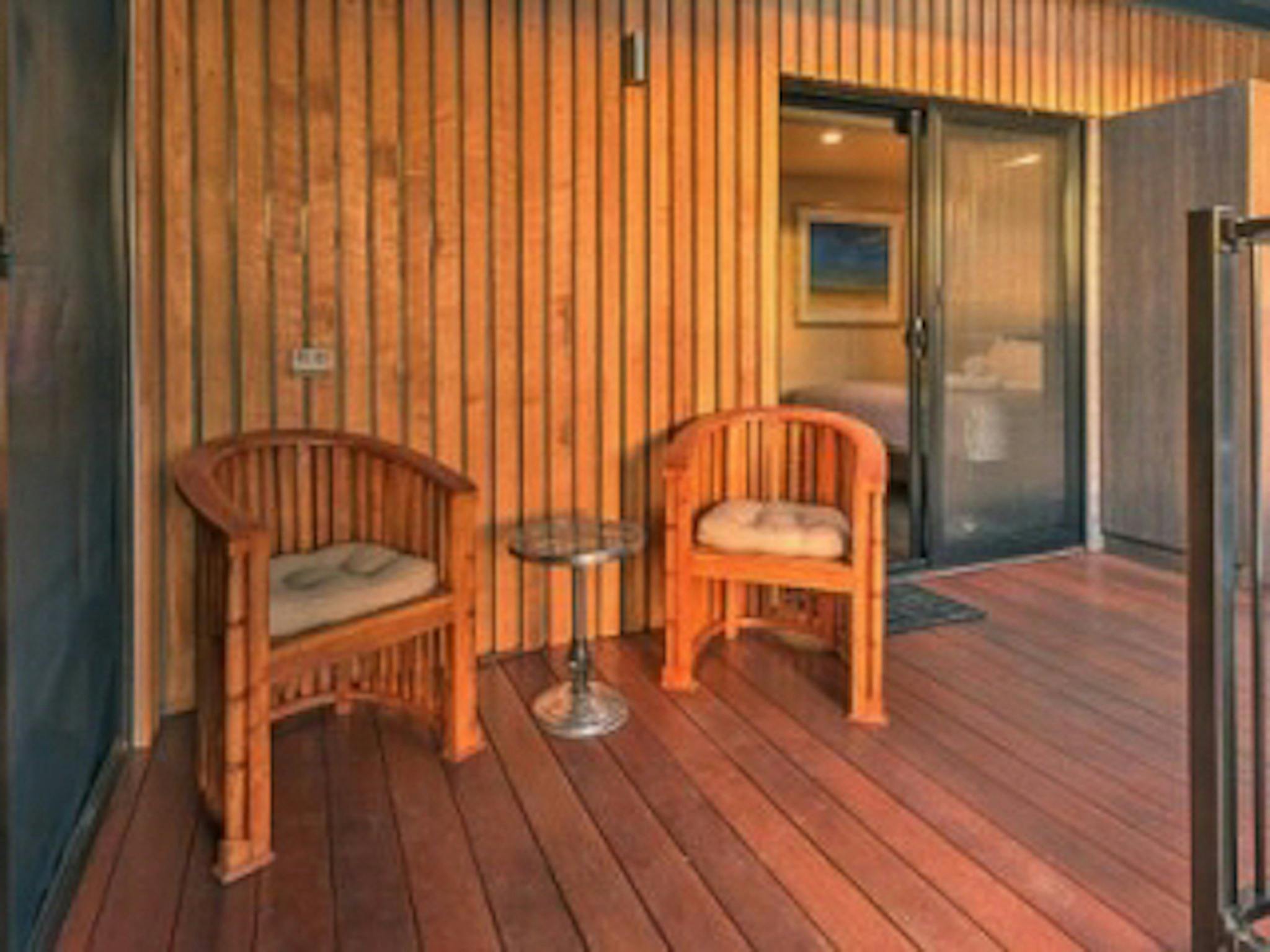 Containment, Coles Bay Accommodation, East Coast Tasmania