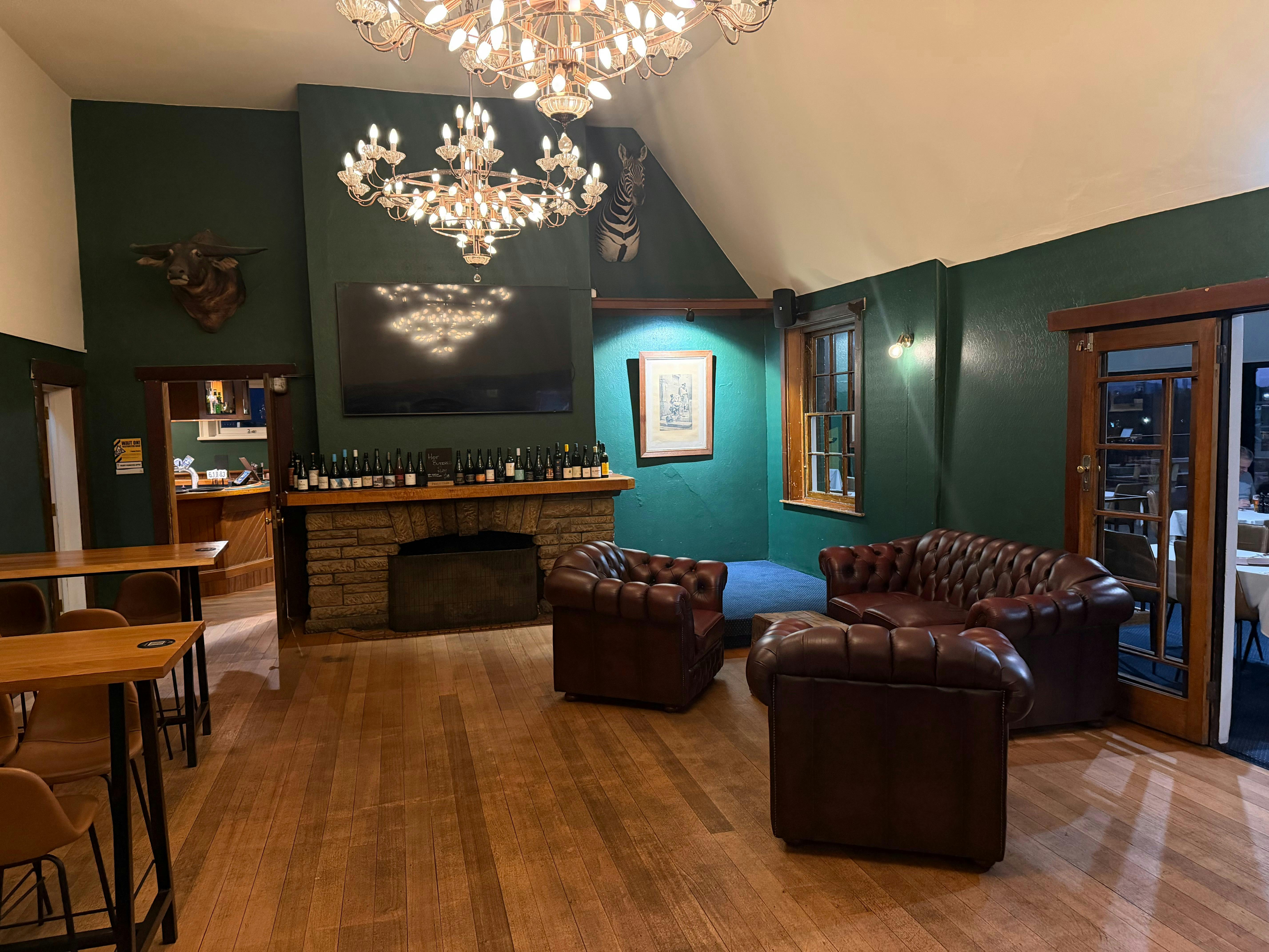 The bush inn lounge