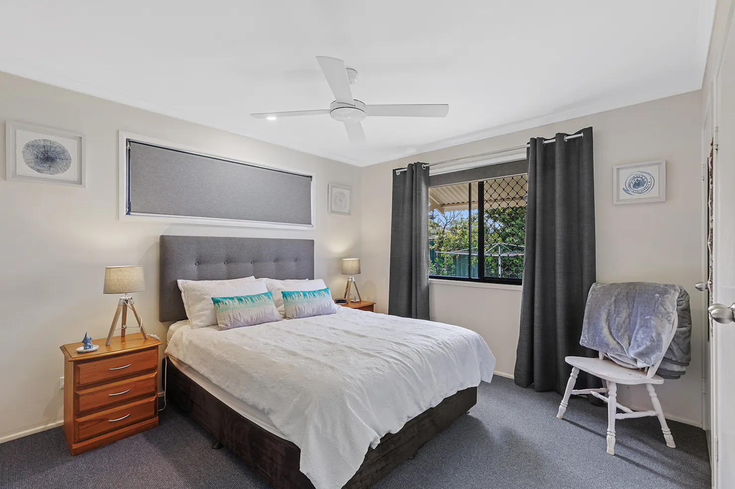 Main Bedroom - Queen Bed