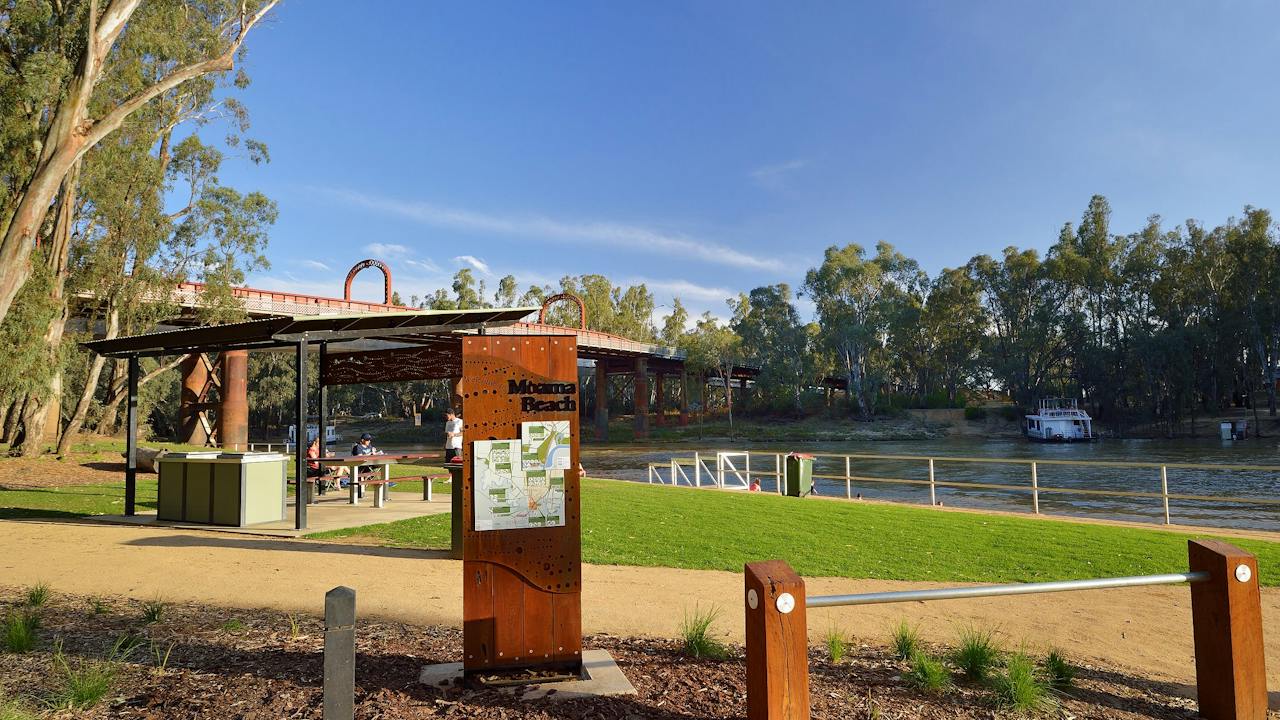 Moama Beach