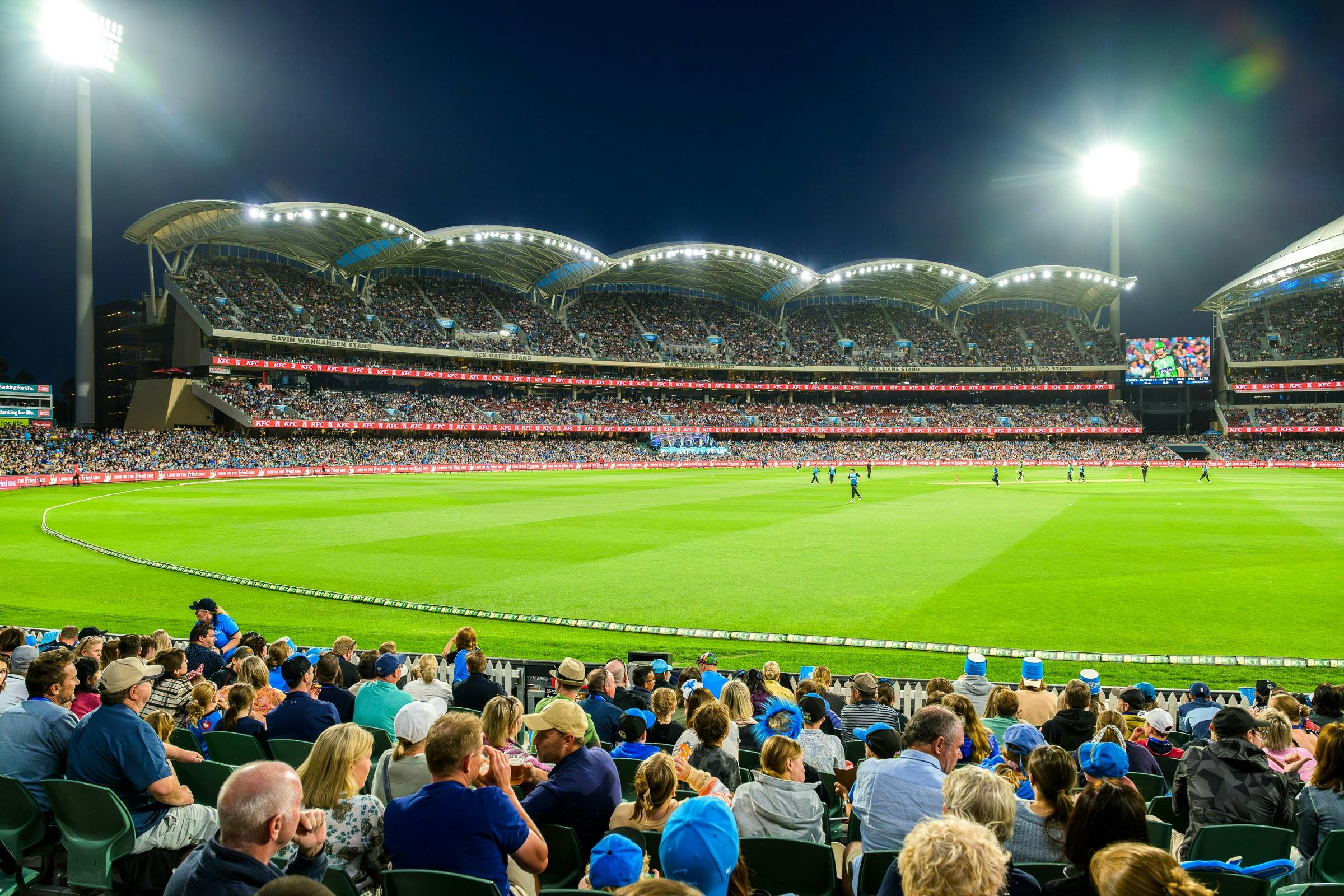 BBL|14 Adelaide Strikers v Perth Scorches