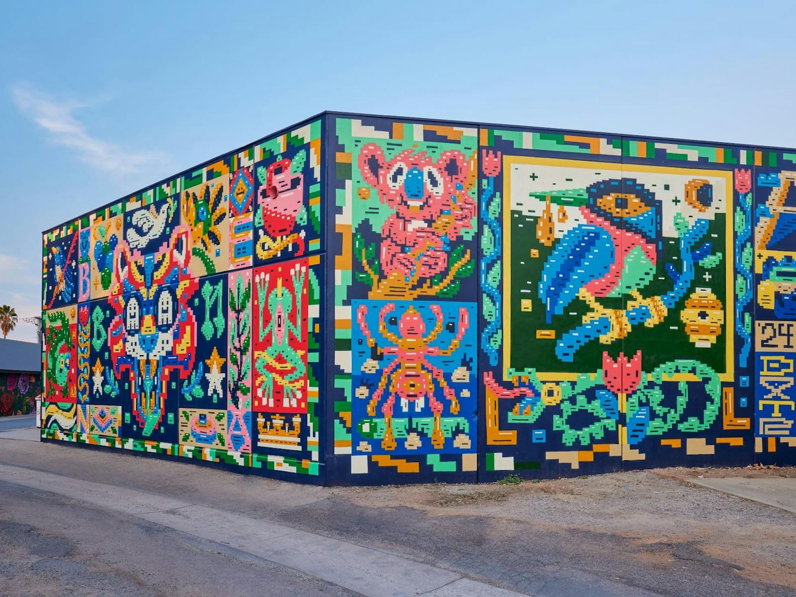 Street Art Holly Hawkins