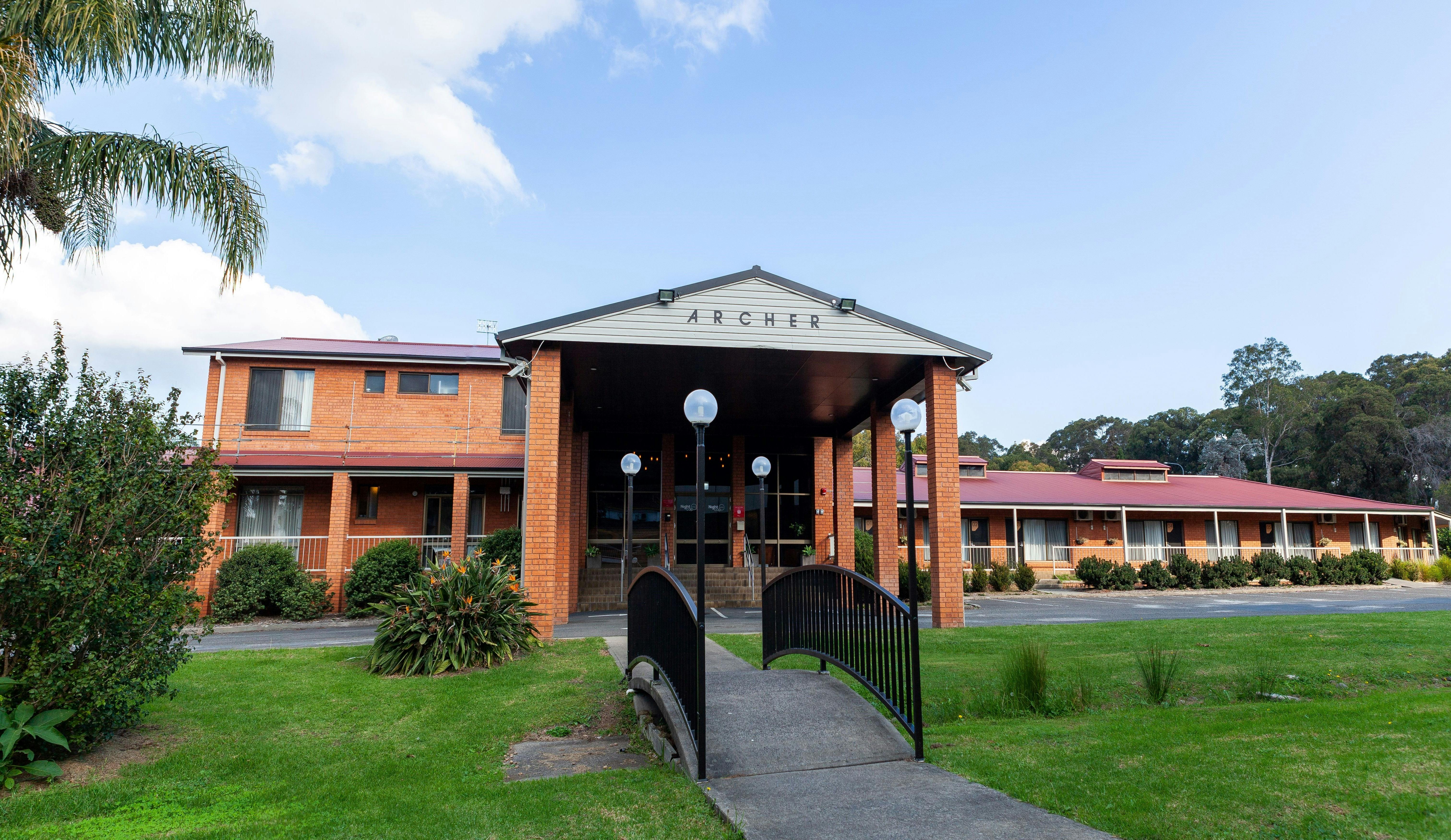 Nightcap at Archer Hotel