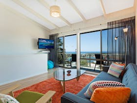 Deluxe Panoramic Townhouses by Lisa