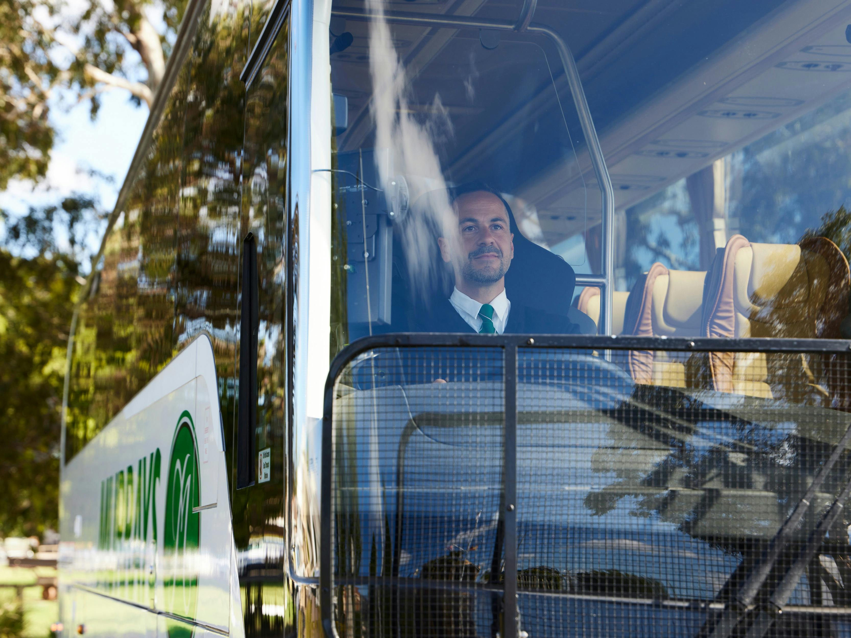 narooma to sydney bus