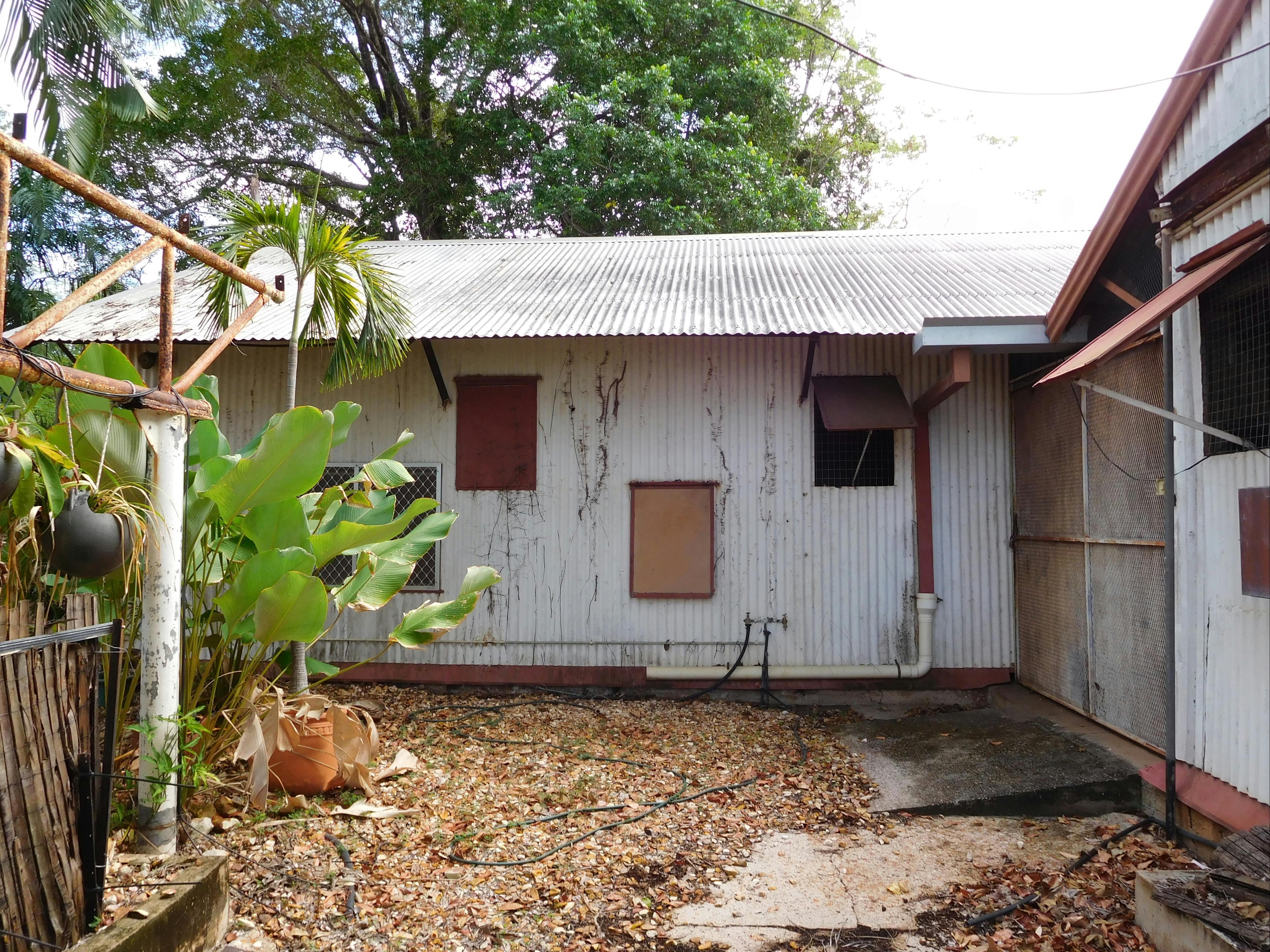Side View of Pee Wee Hut at East Point