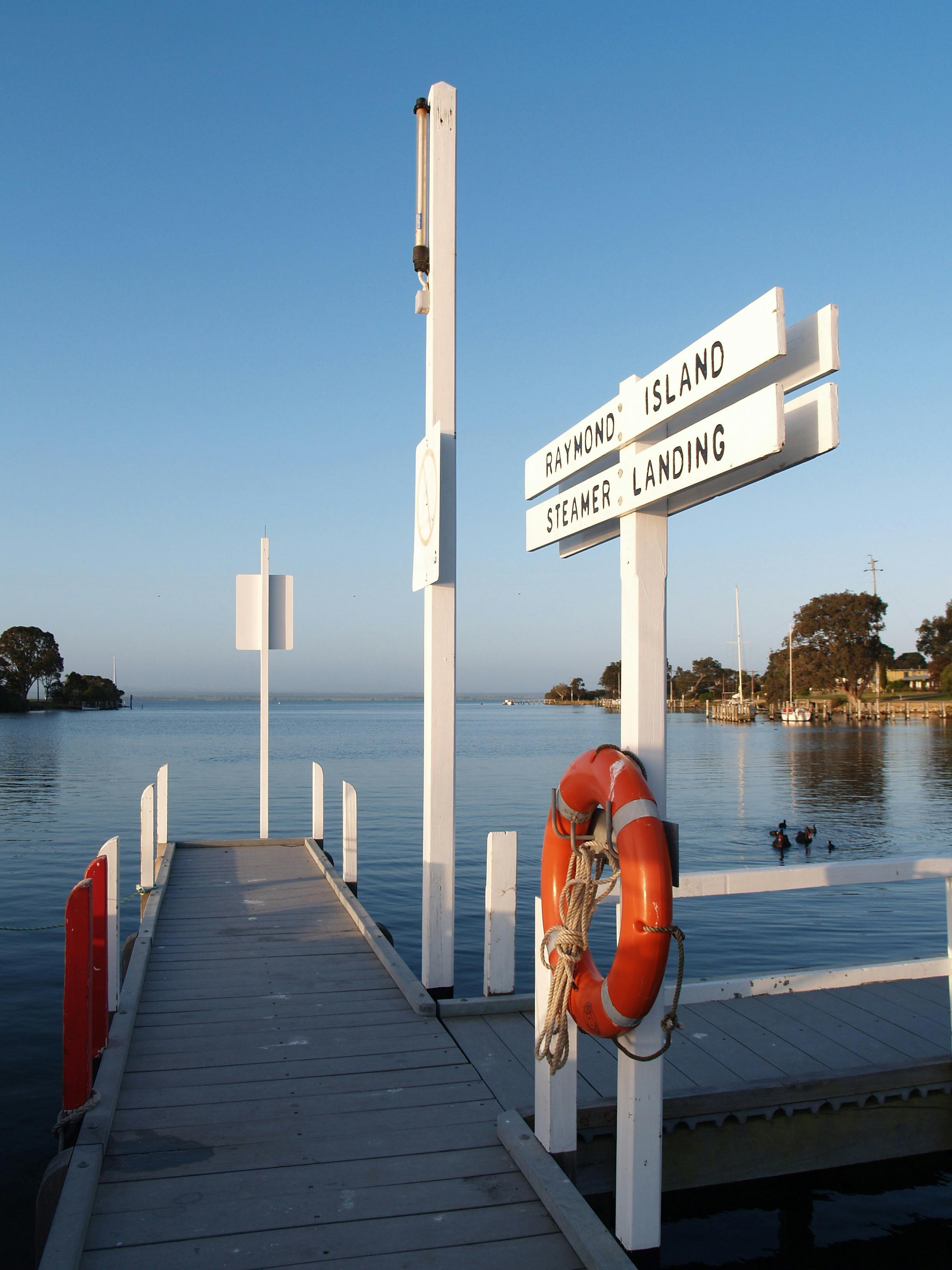 Sign post