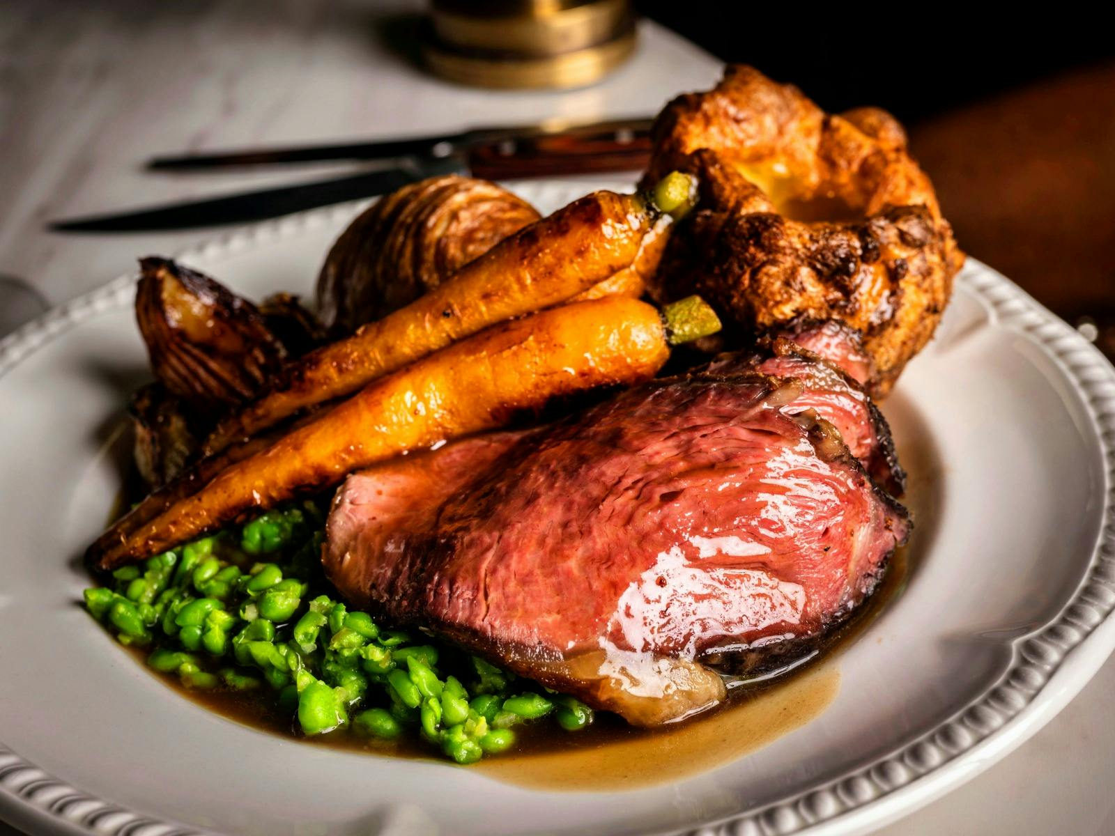 The Cut Bar & Grill