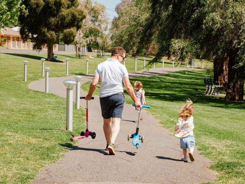 Lake Forbes walking path