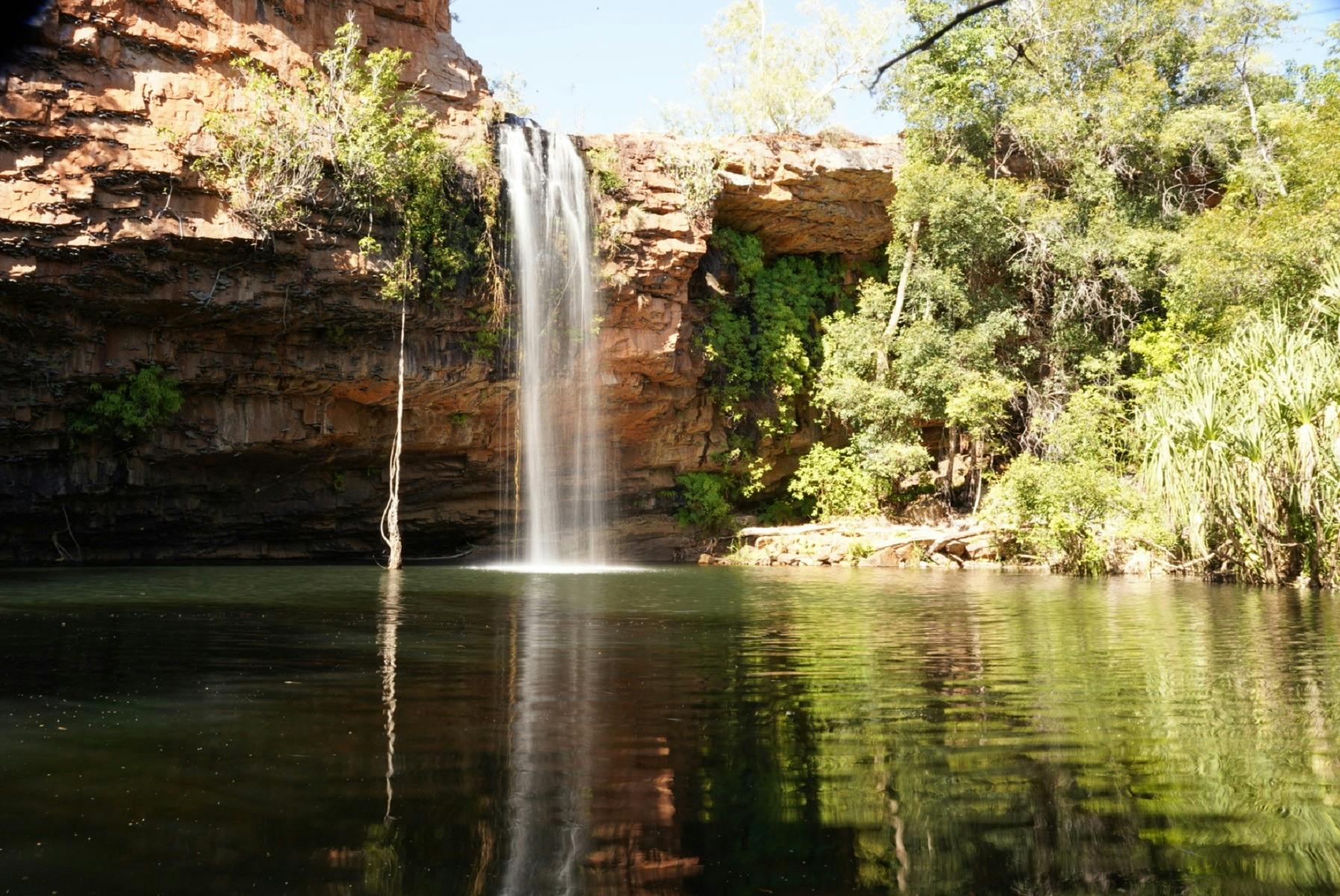 Wet season Waterfall Wanderer