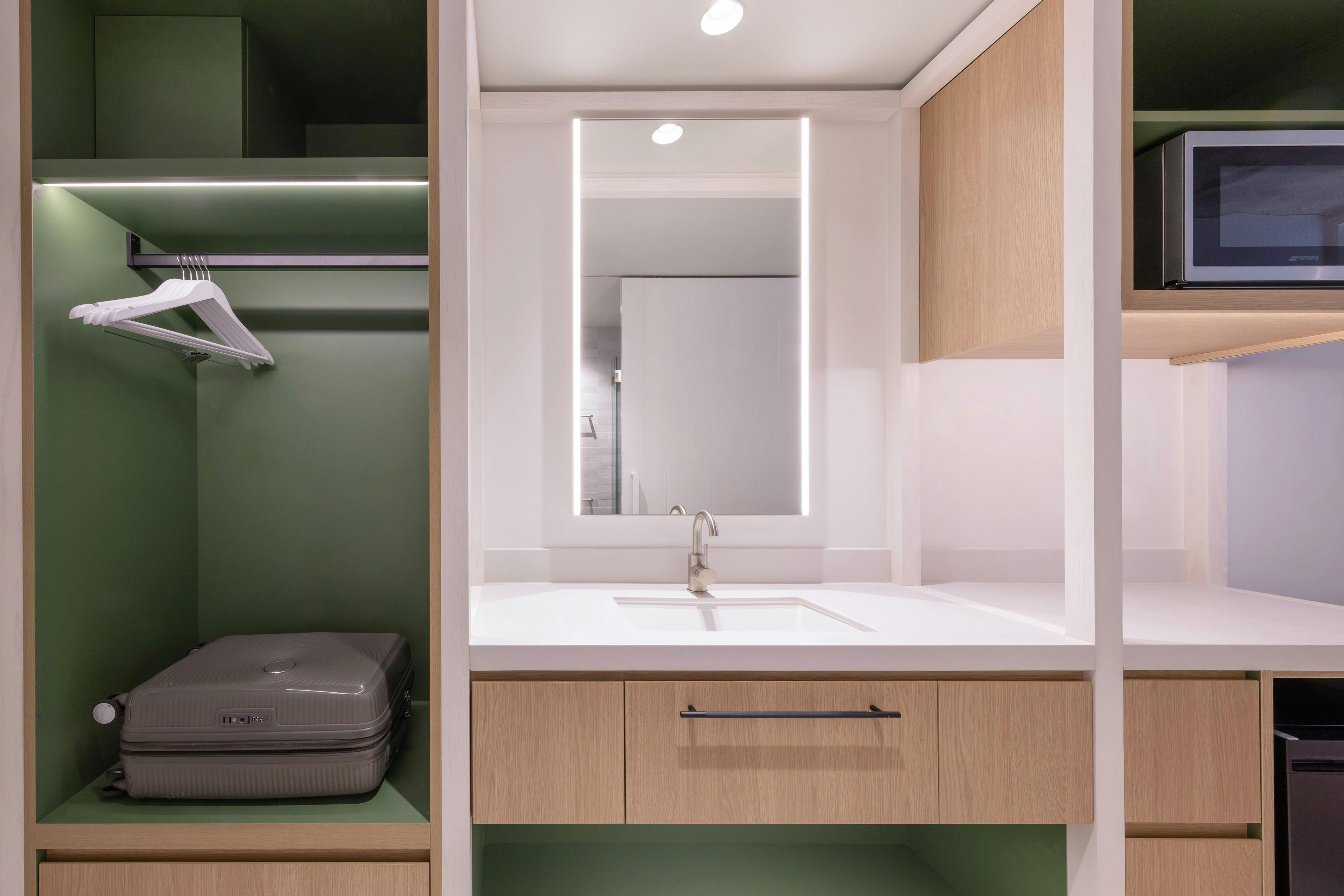 One of a Kind Room 3