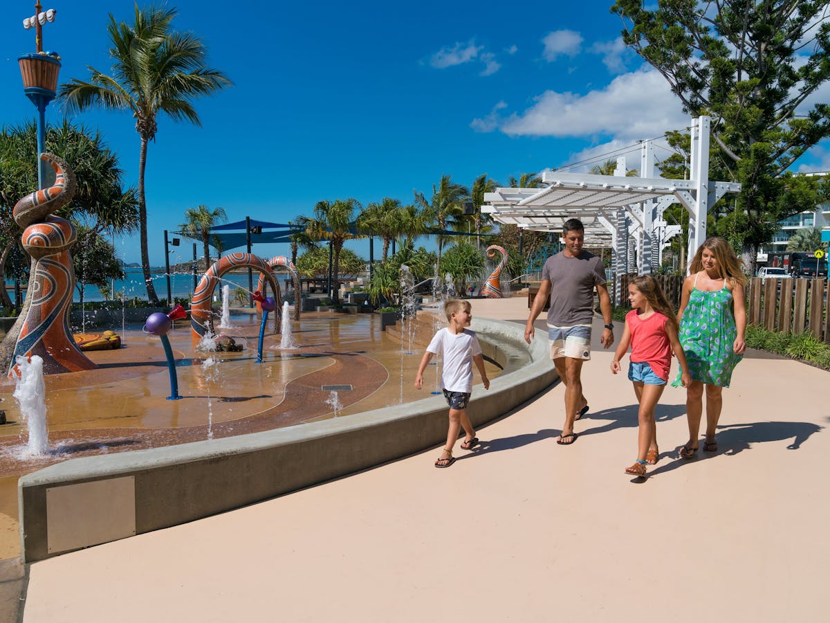 family, water park, yeppoon, capricorn coast, keppel kracken family, water park, yeppoon, capricorn coast, keppel kracken