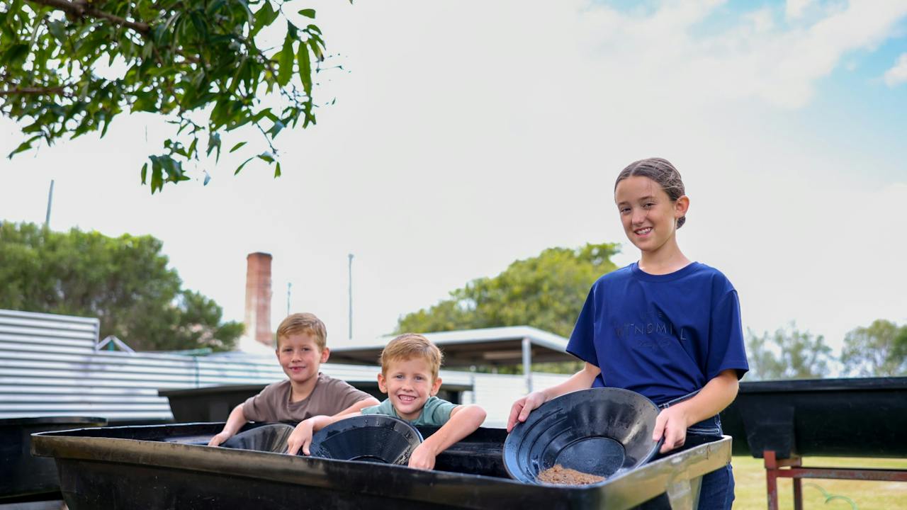 Gold Panning at the Venus Gold Battery