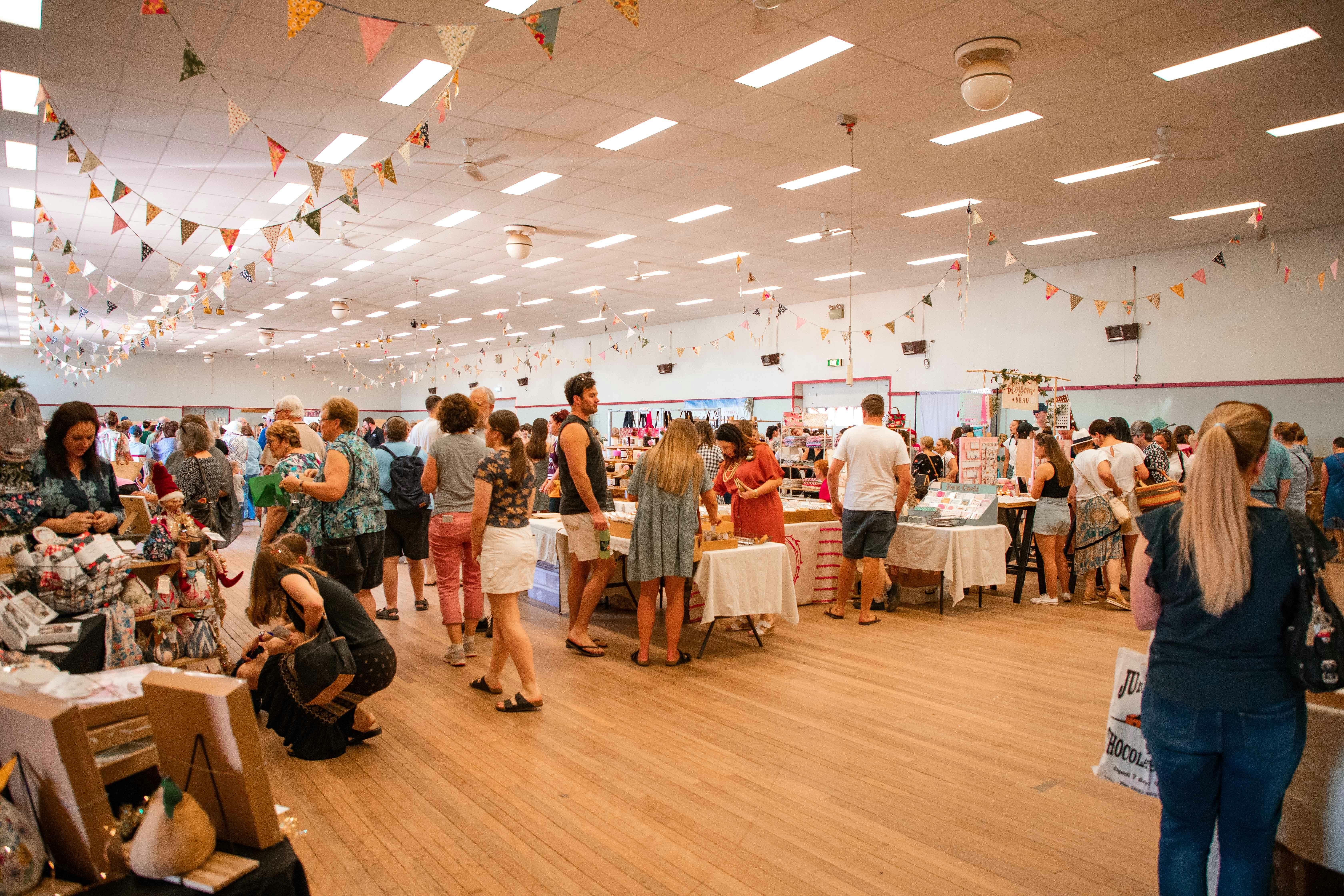 Event-goers at River & Wren Market in Wagga Wagga