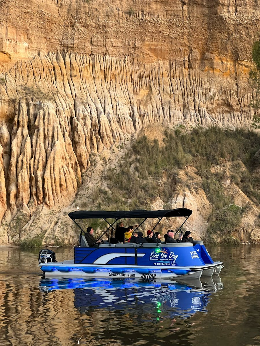 Evening cruise on the Mitchell River at the Bluff