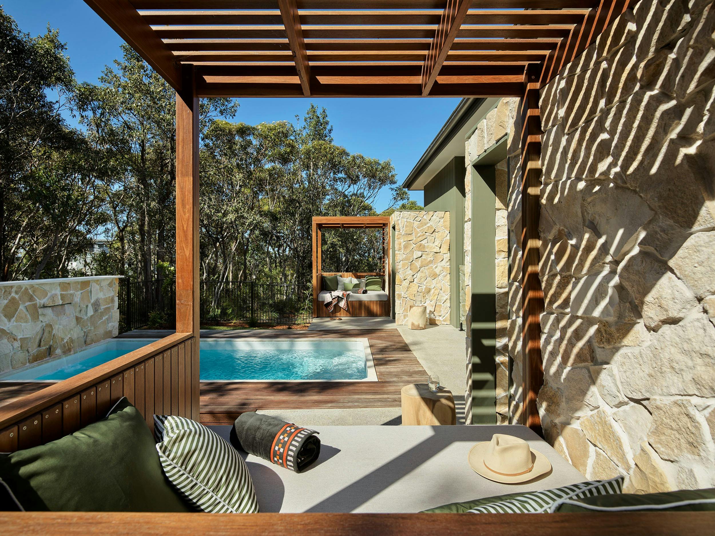 Lodges Pool & Day Bed