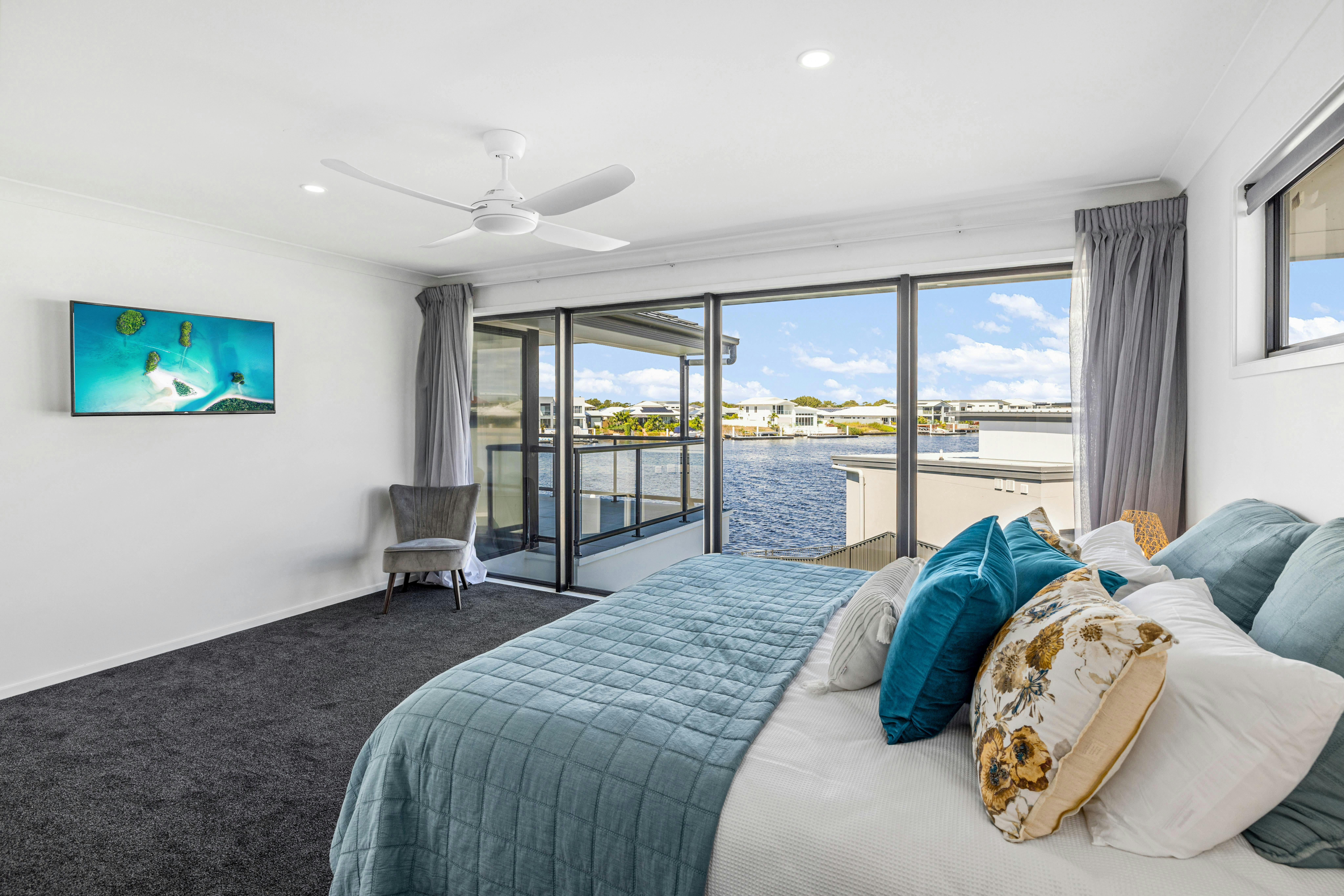 Opulent Canal-Front Retreat