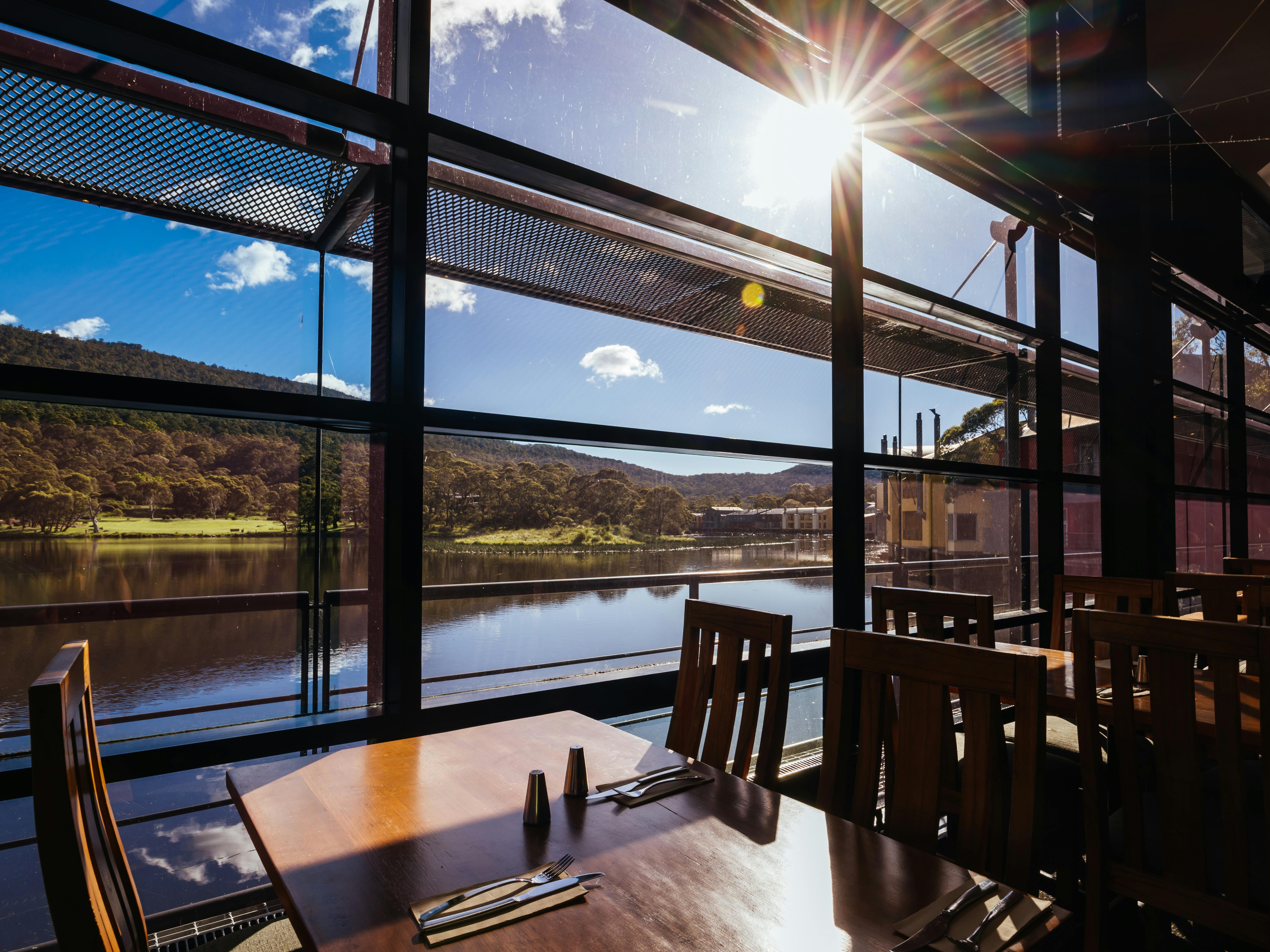 Cuisine Restaurant on Lake Crackenback