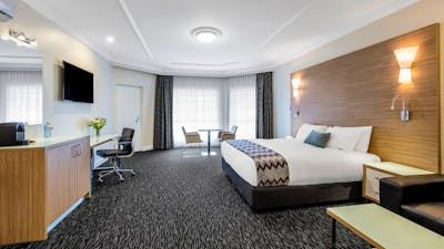 Privilege King Spa Room