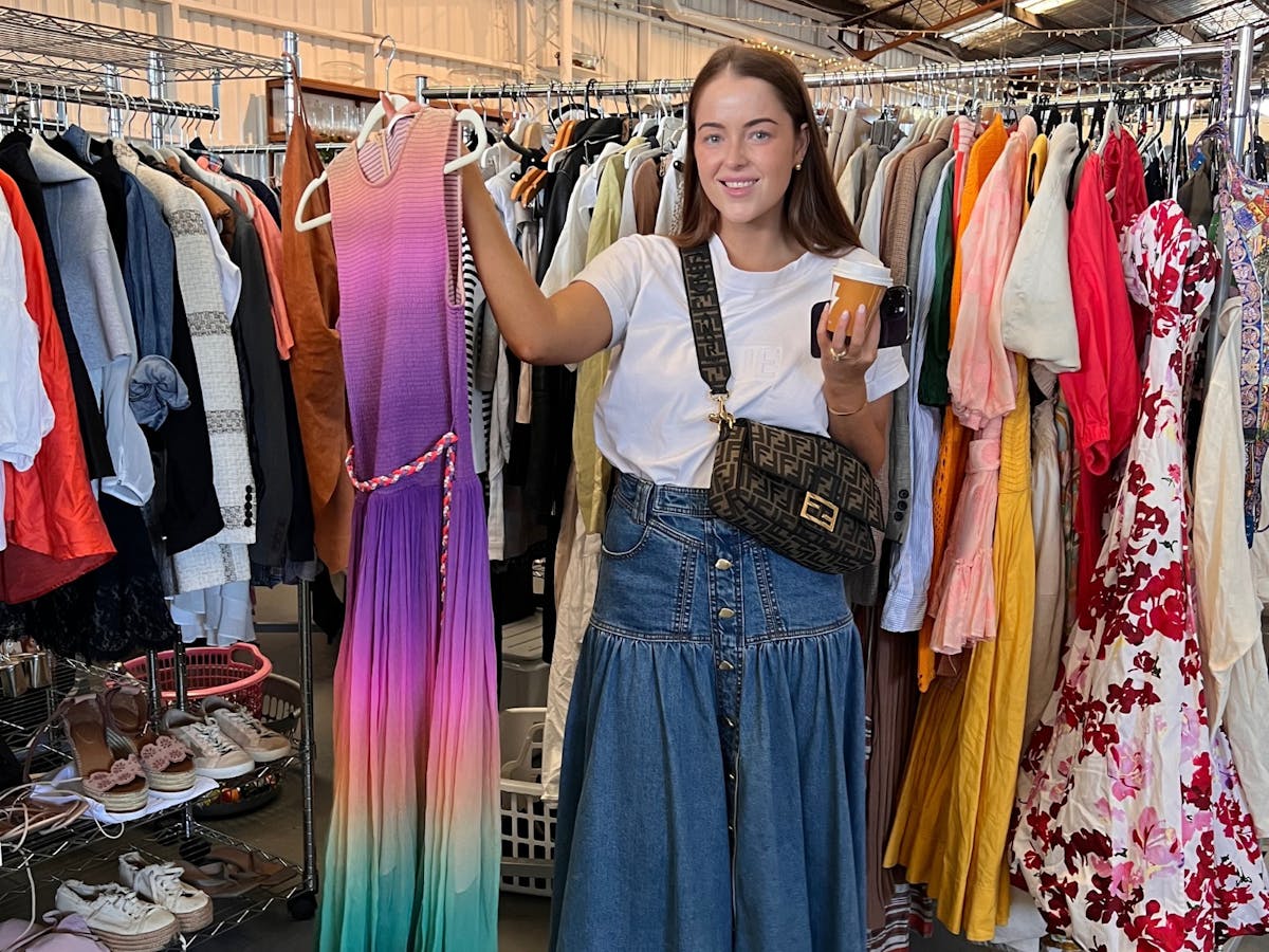 Join us as a seller at the Love Me Again Market and keep 100% of your profits.
