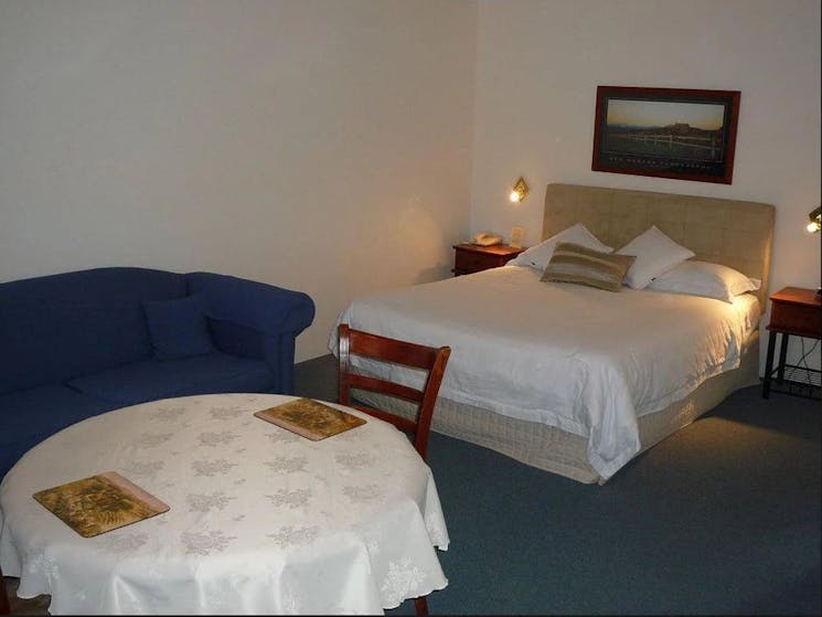 Comfortable rooms at the Kinross Inn