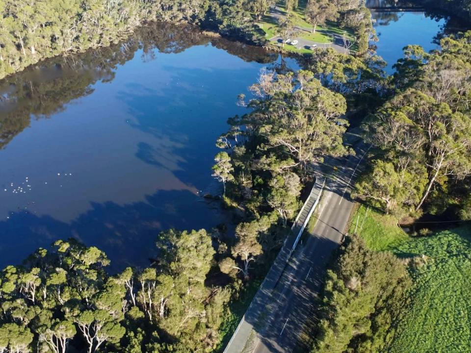 Inglis River Walk photo