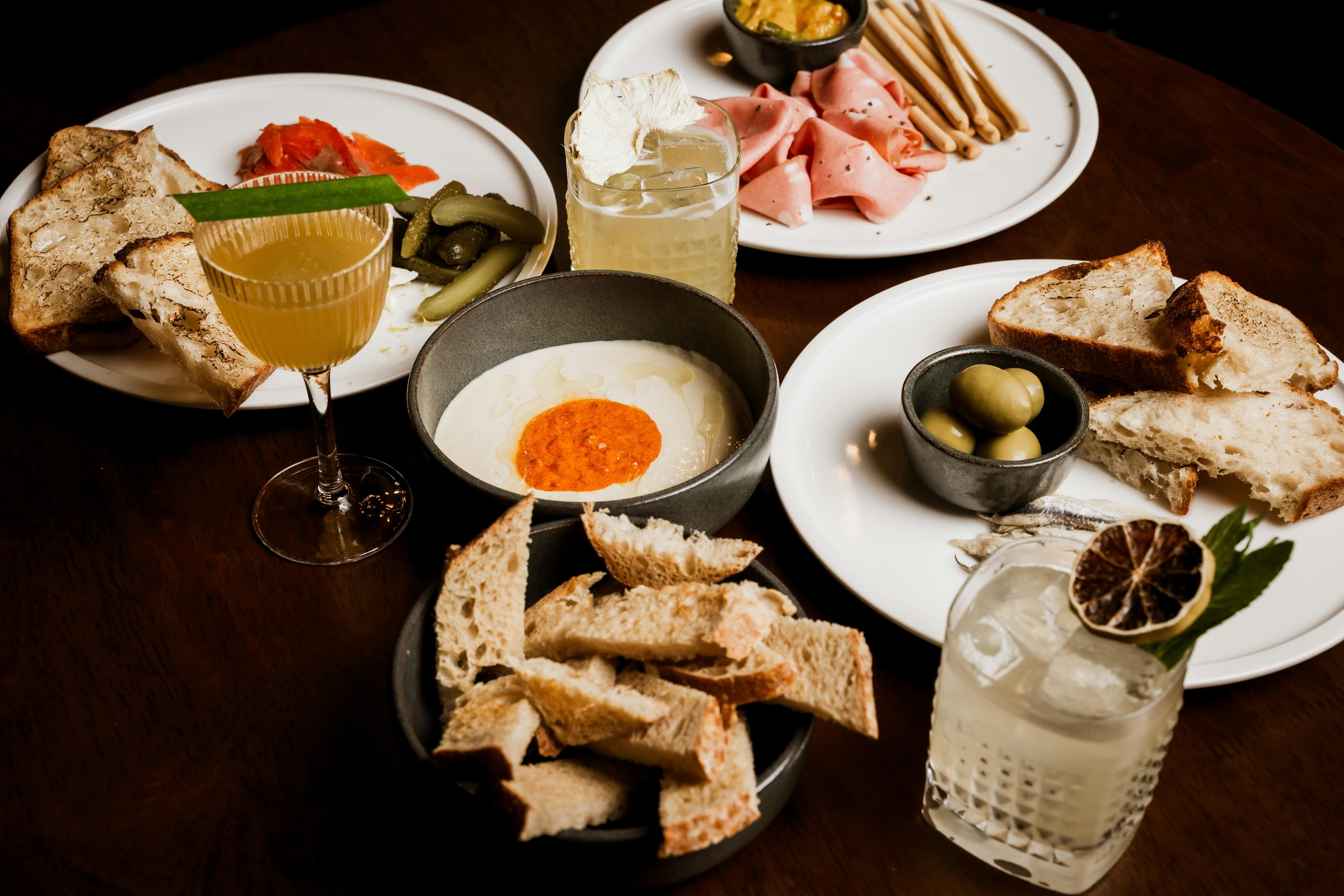 Button Bar Bar Snacks