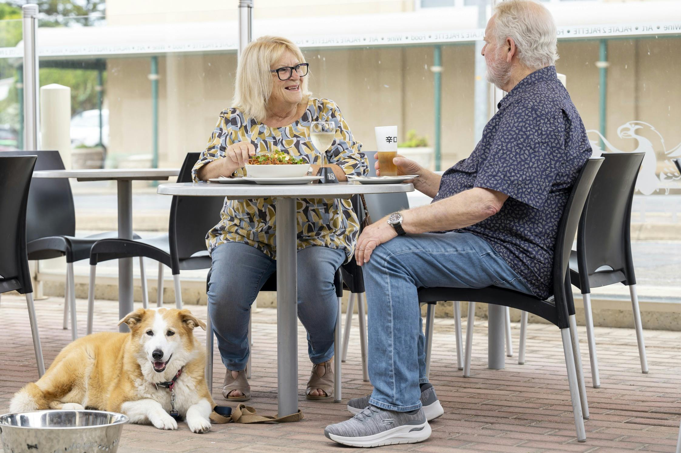 Outdoor dining with your best friends