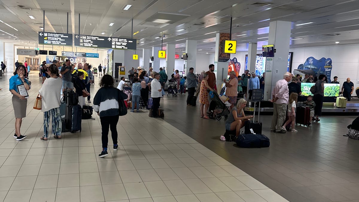 Private airport transfer vehicle from GSS Transportation in Cairns