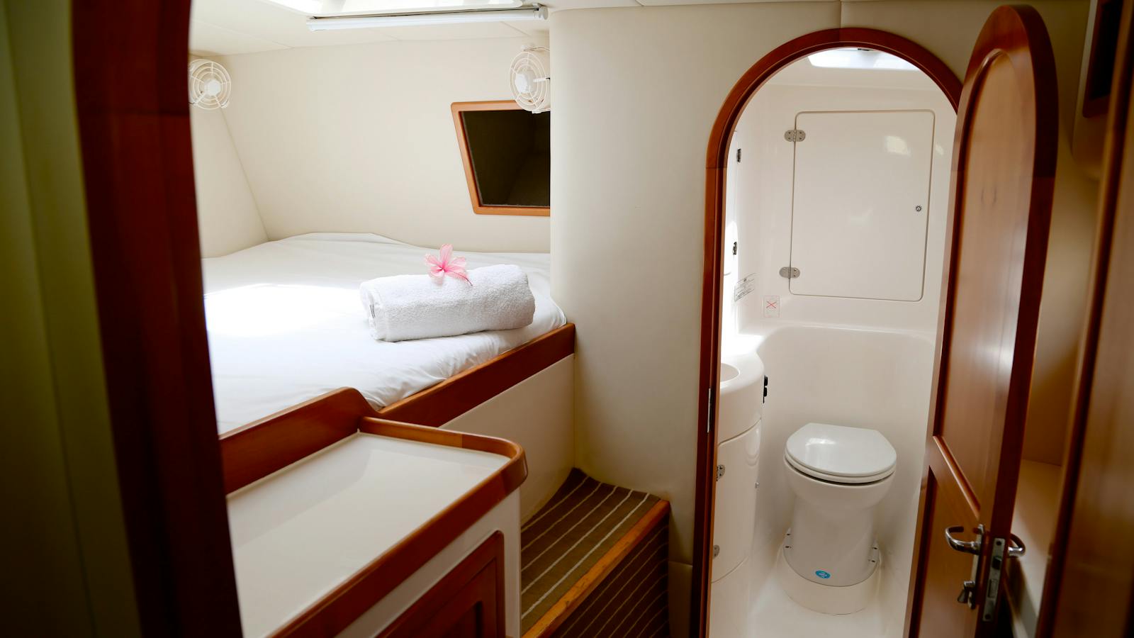 Starboard aft cabin