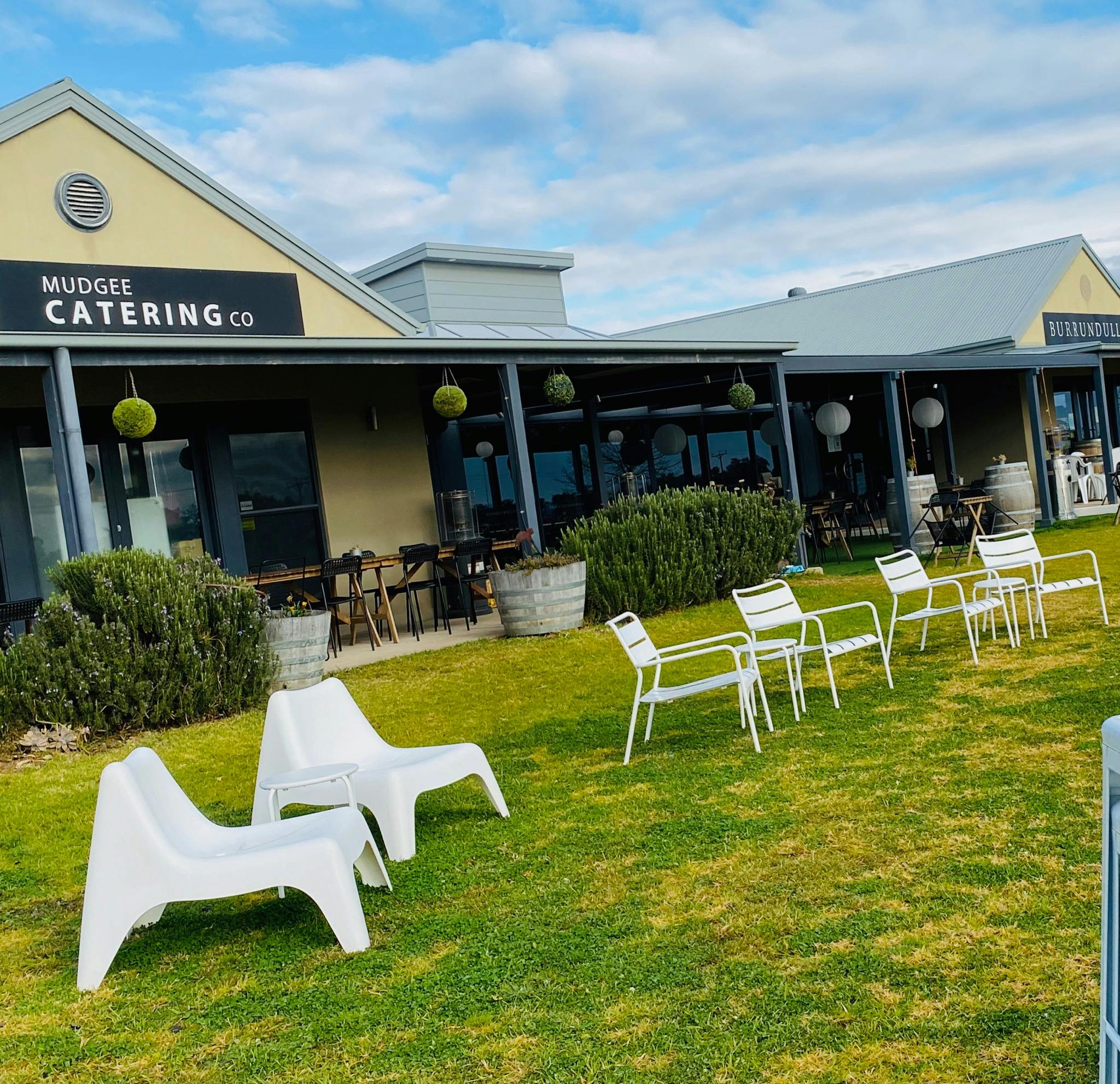 cafe among the vines alfresco dining brunch mudgee vineyard