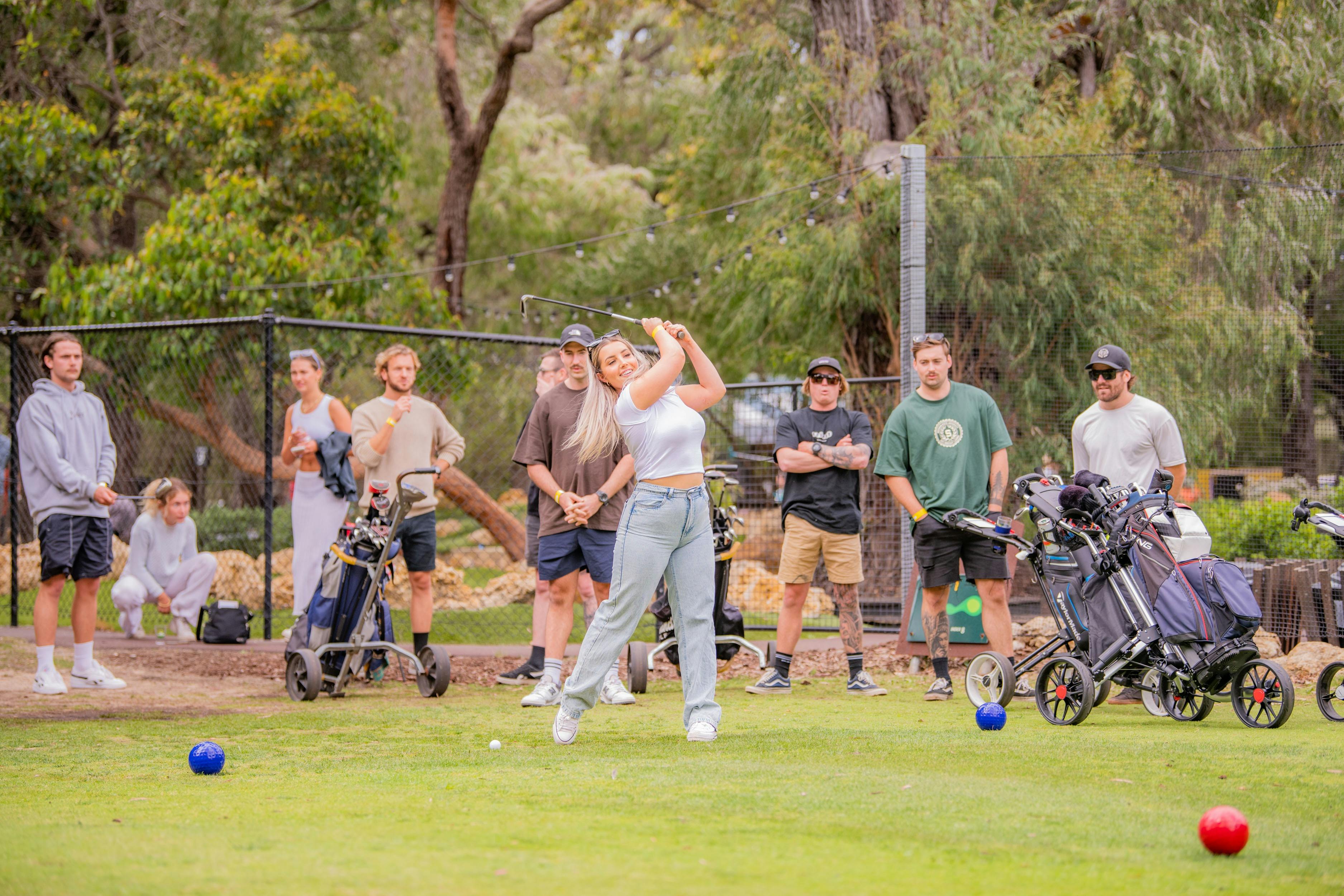 The Par 3 - Golf and Minigolf