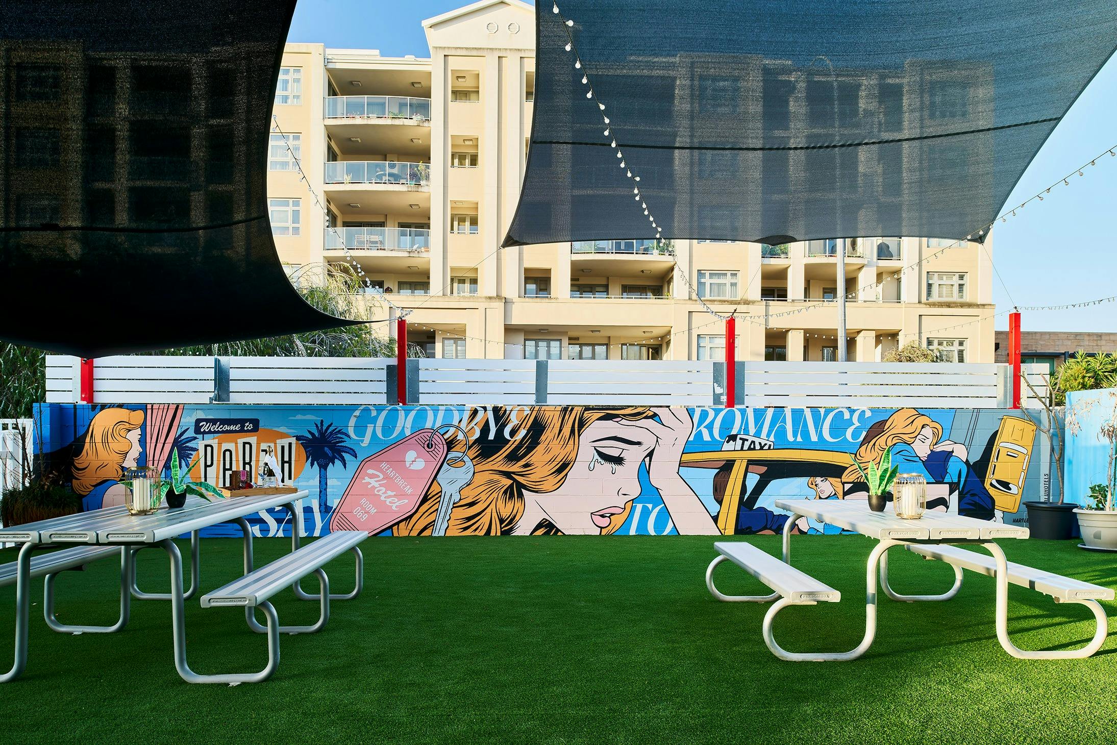 Baileys Parkside Motel