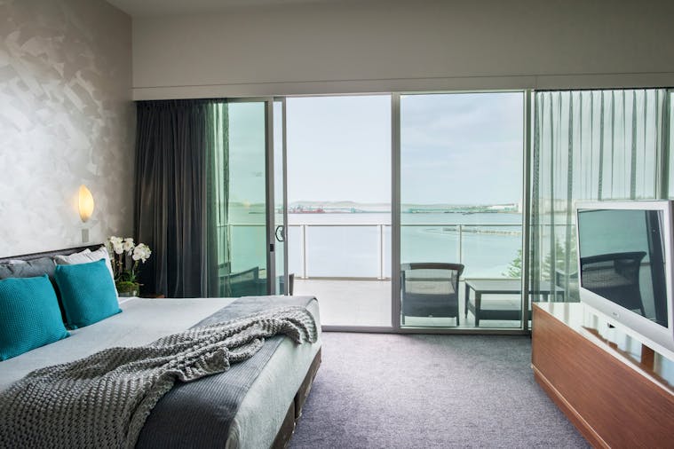 LUXURY OCEAN VIEW BALCONY SUITE