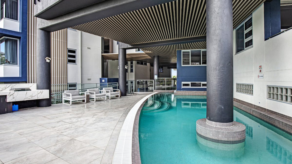 Shared Complex pool