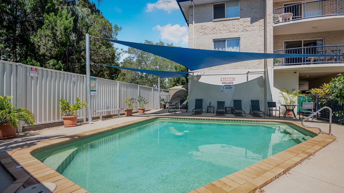Complex pool