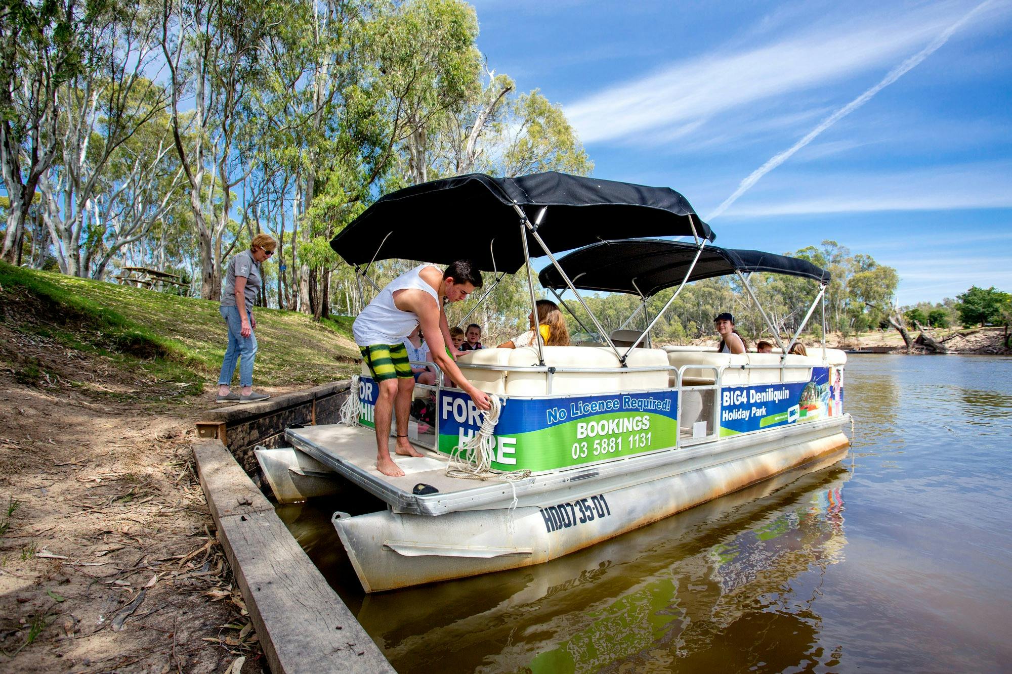 BIG4 Deniliquin Pontoon Boat Hire
