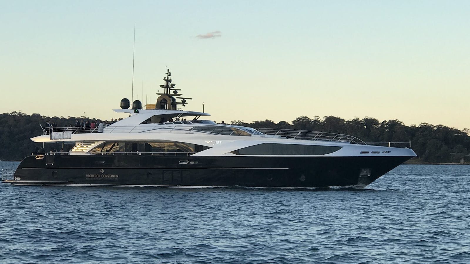 Luxury Boat Hire