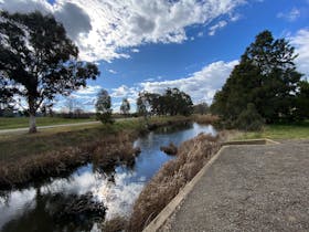 Mulwaree River Walkway - Goulburn Golf Course