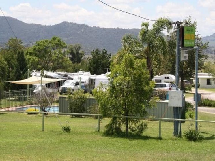 Kootingal Kourt Caravan Park