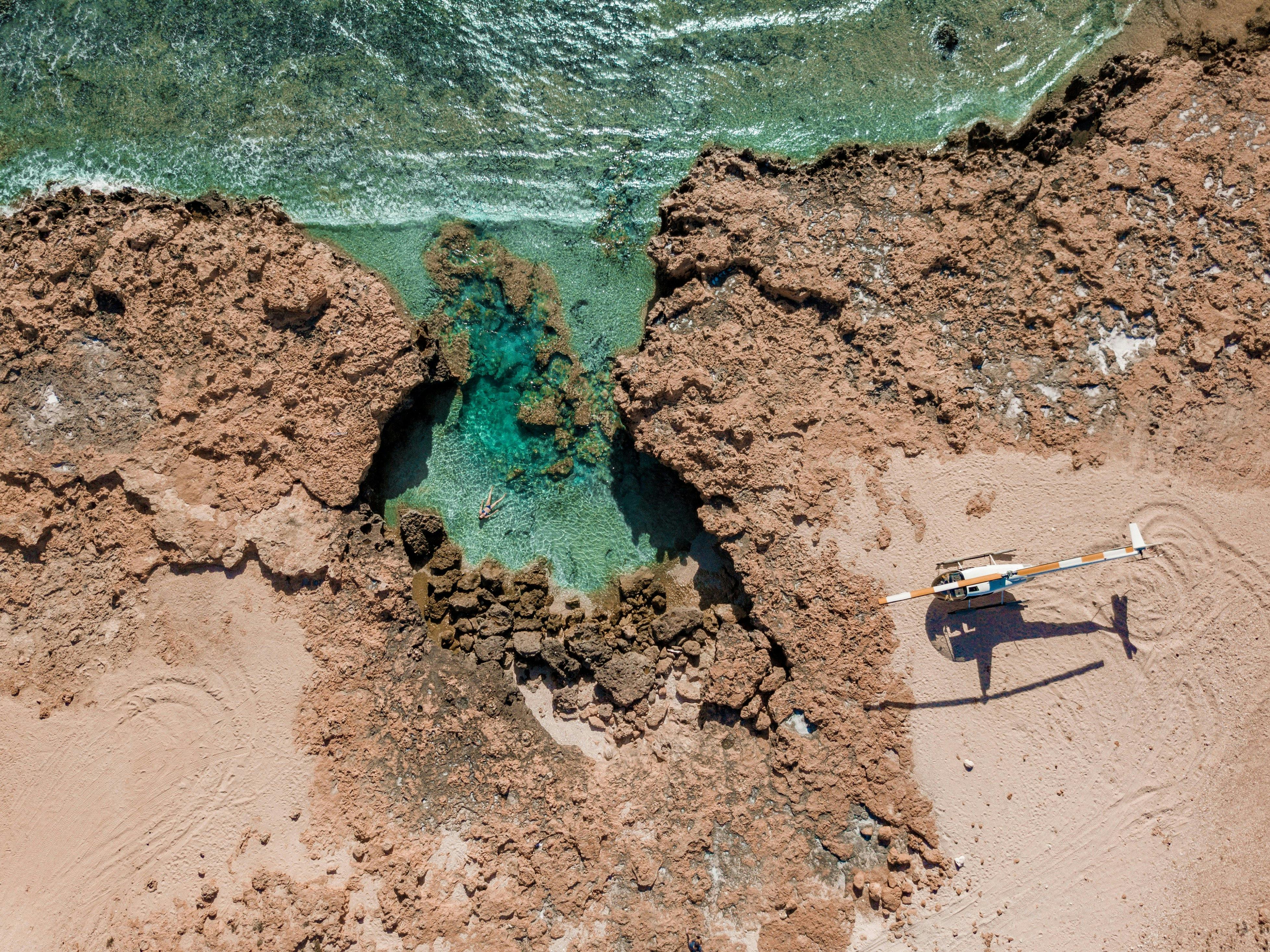 Coral Coast Helicopter Services, Carnarvon, Western Australia