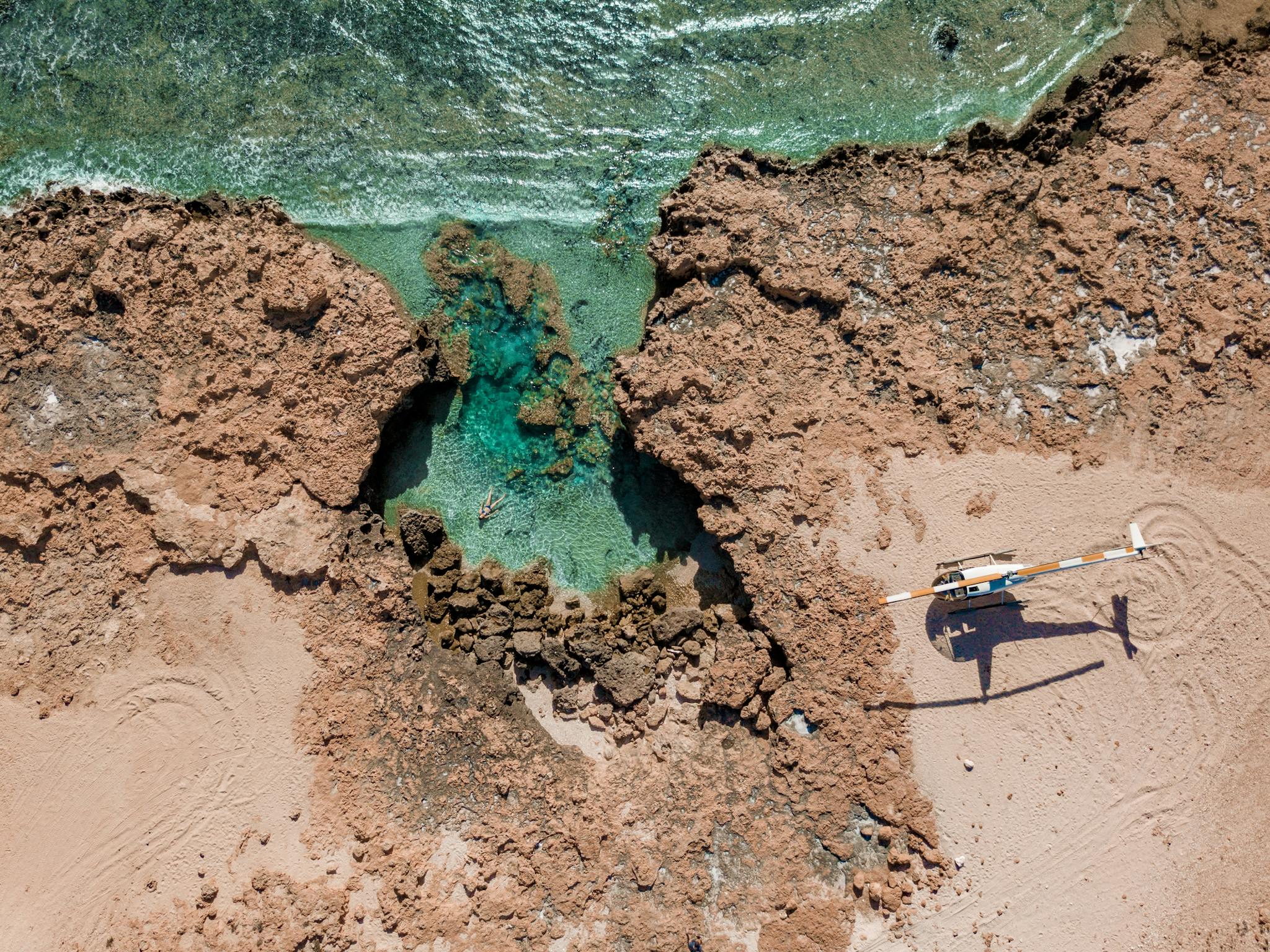 Coral Coast Helicopter Services, Carnarvon, Western Australia