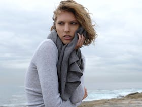 Sonya Hopkins 100% pure cashmere charcoal grey wrap