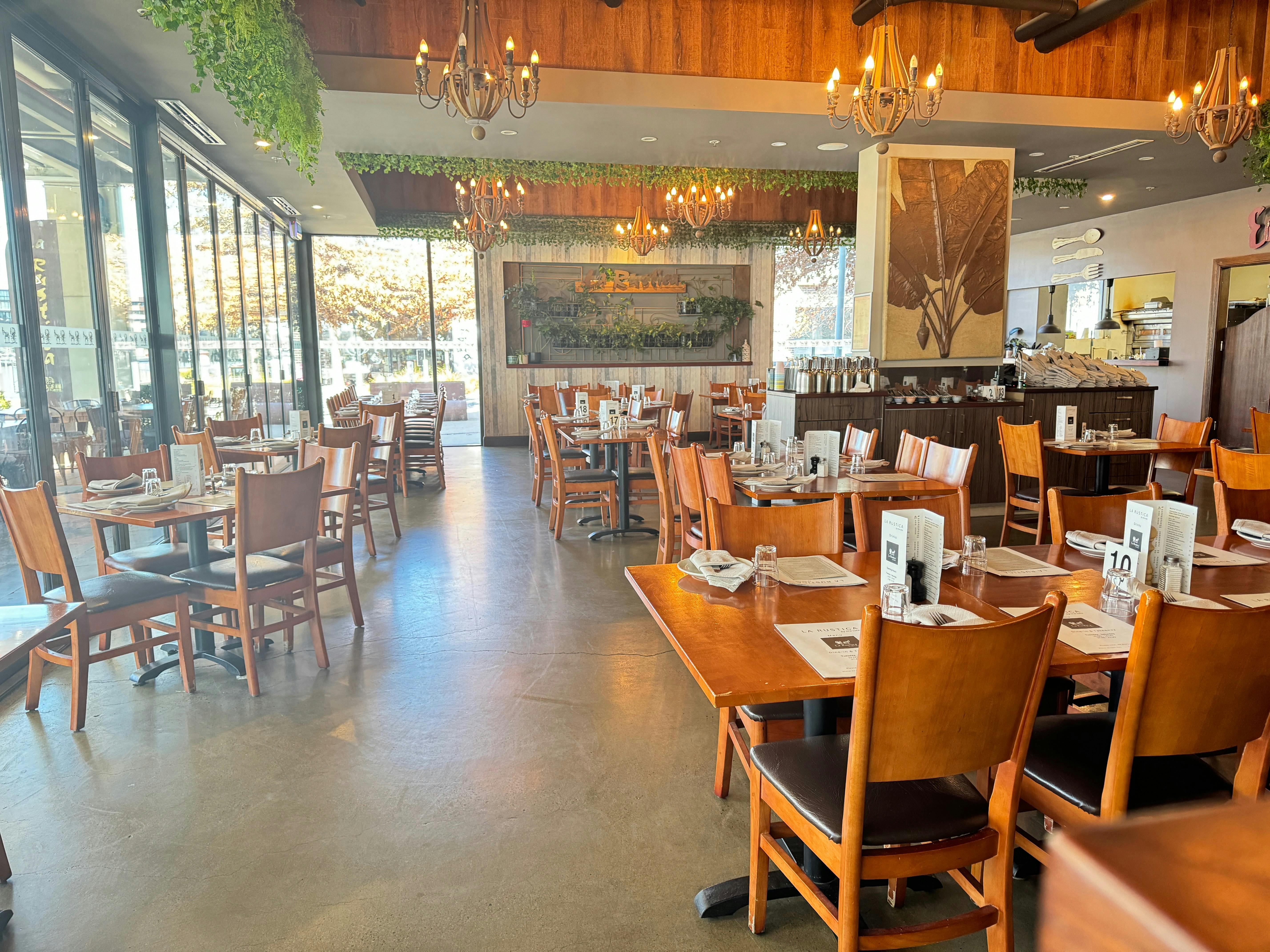 La Rustica by the lake