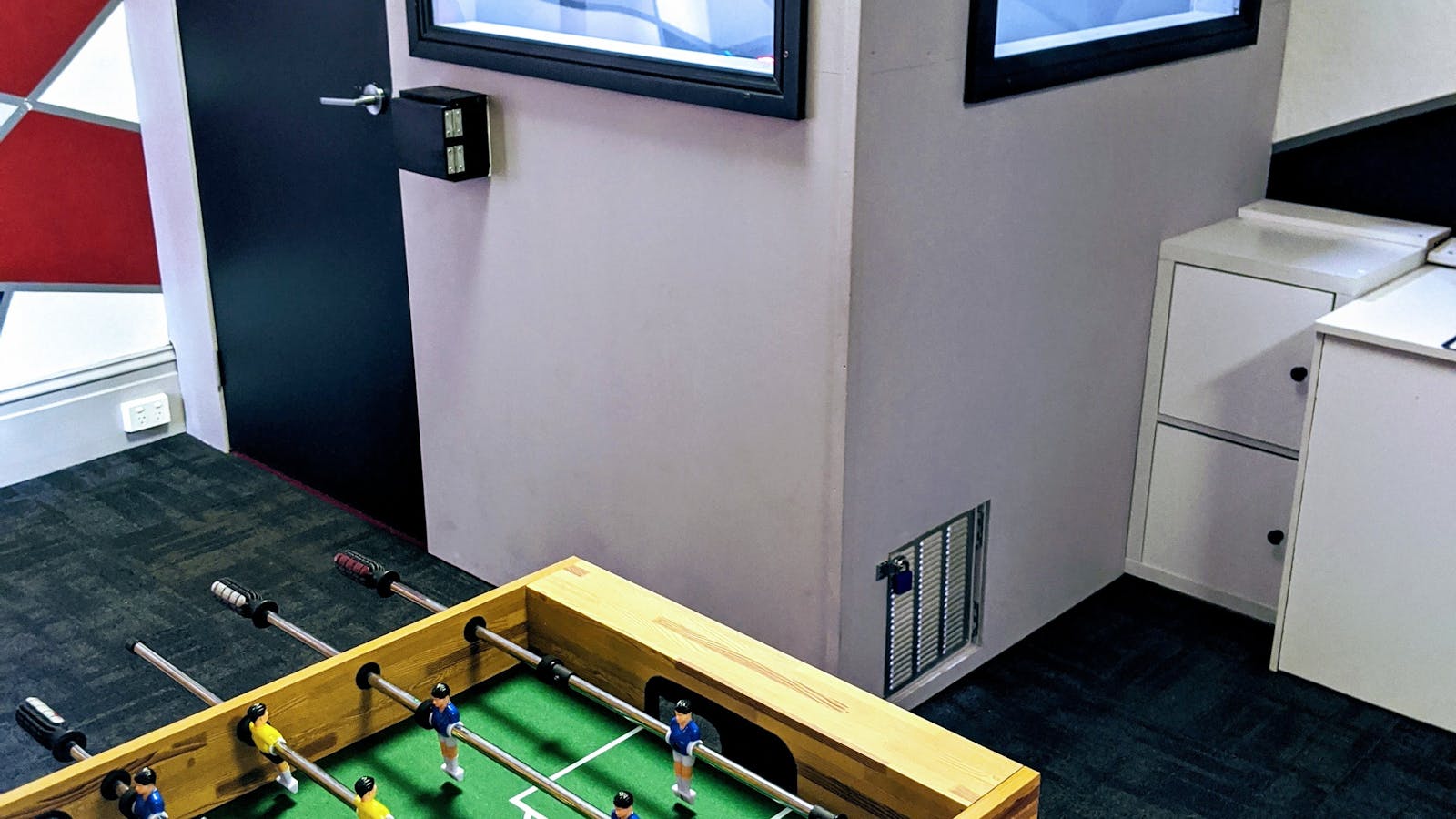 Inside one of our scenario rooms, Defusal. Teams have 1 hour to defuse and win!